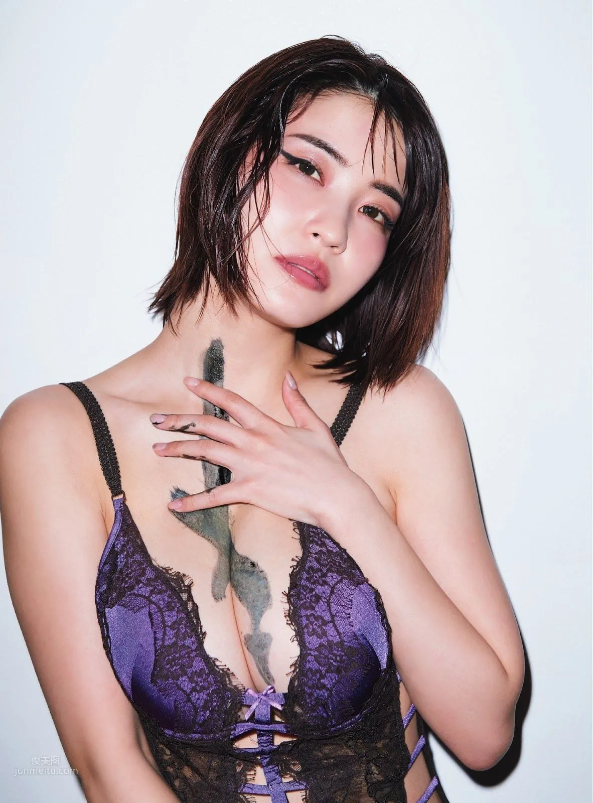 岸明日香- 2019年周刊雜志寫真合輯 8