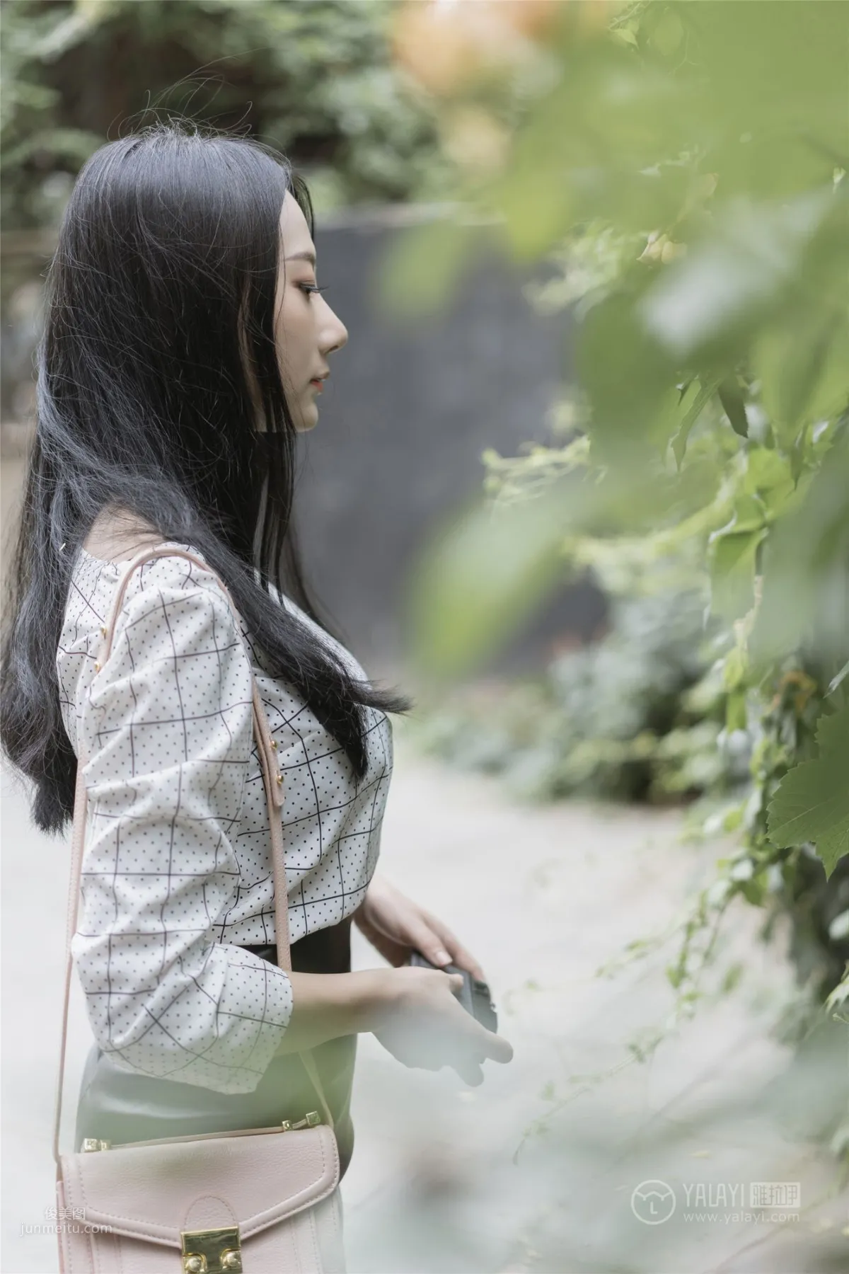 [YALAYI雅拉伊] 2019.06.28 Vol.322 女白领的私生活 何嘉颖_36