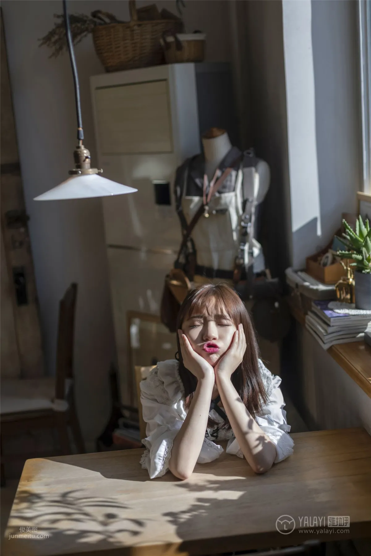 [YALAYI雅拉伊]2019.03.20 Vol.219 刘开心_10