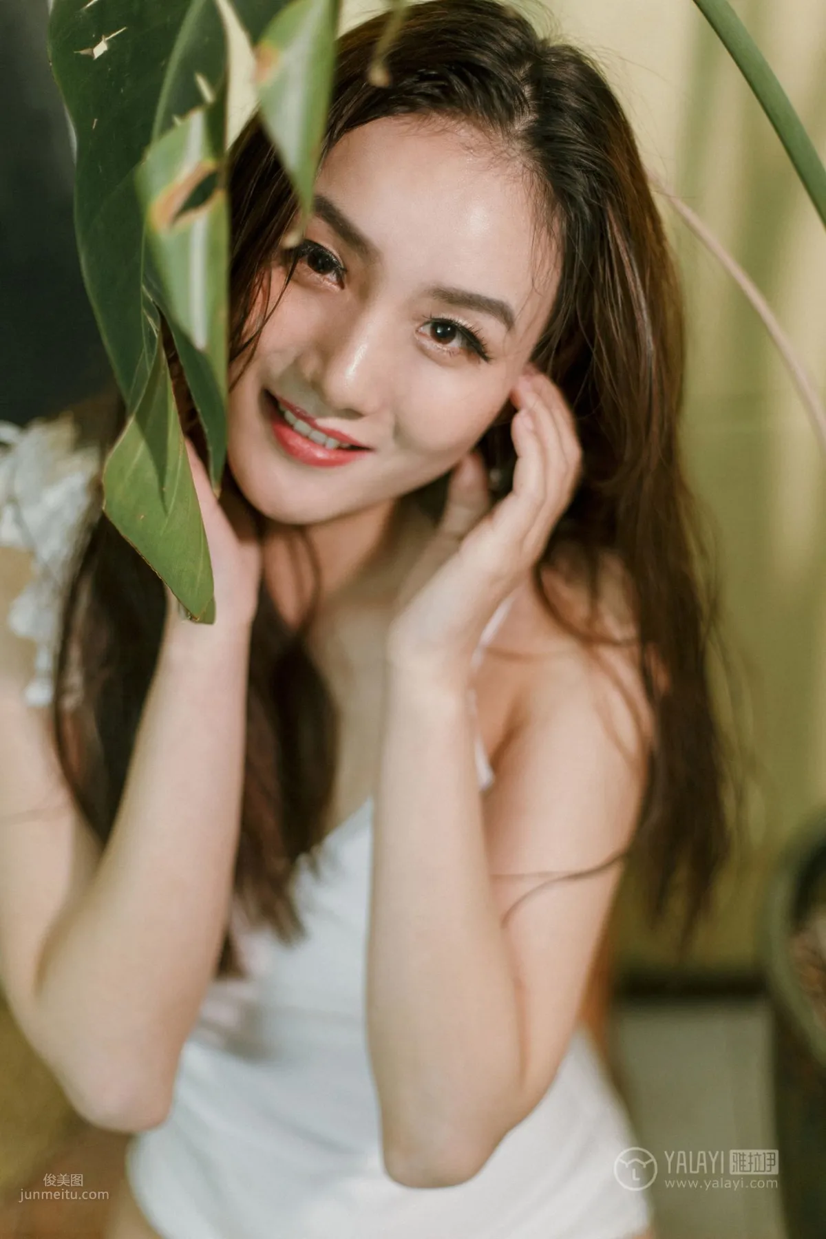 [YALAYI雅拉伊] 2019.04.17 No.247 獨孤 徐雅熙 35