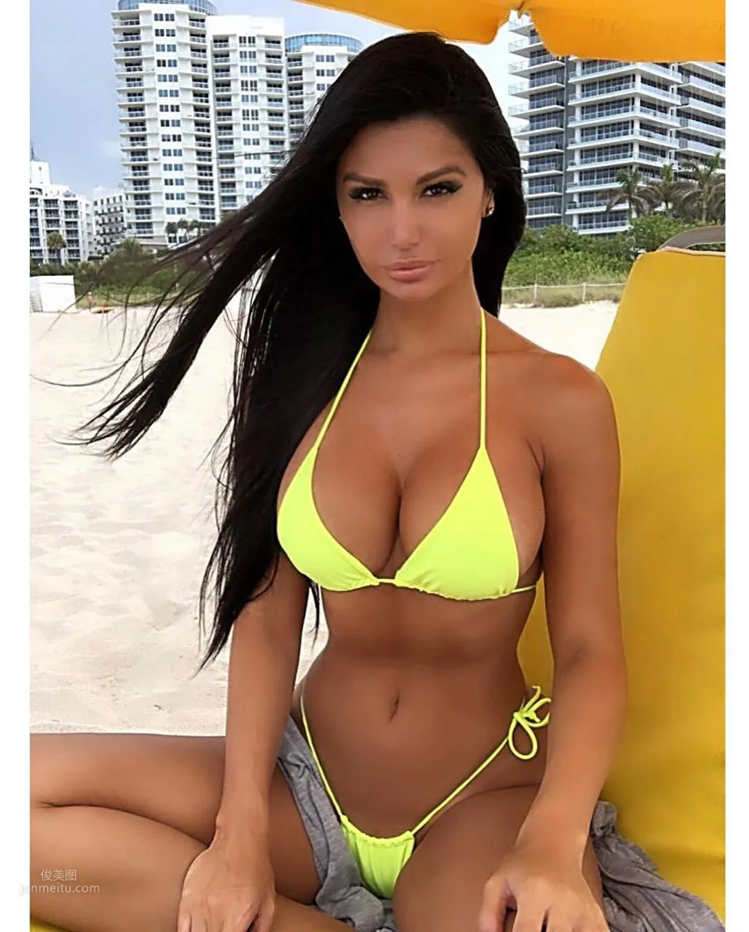 Eriana Blanco - Ice Queen Beauty with Caramel Skin and Barbie Body, Hellishly Hot photo 14