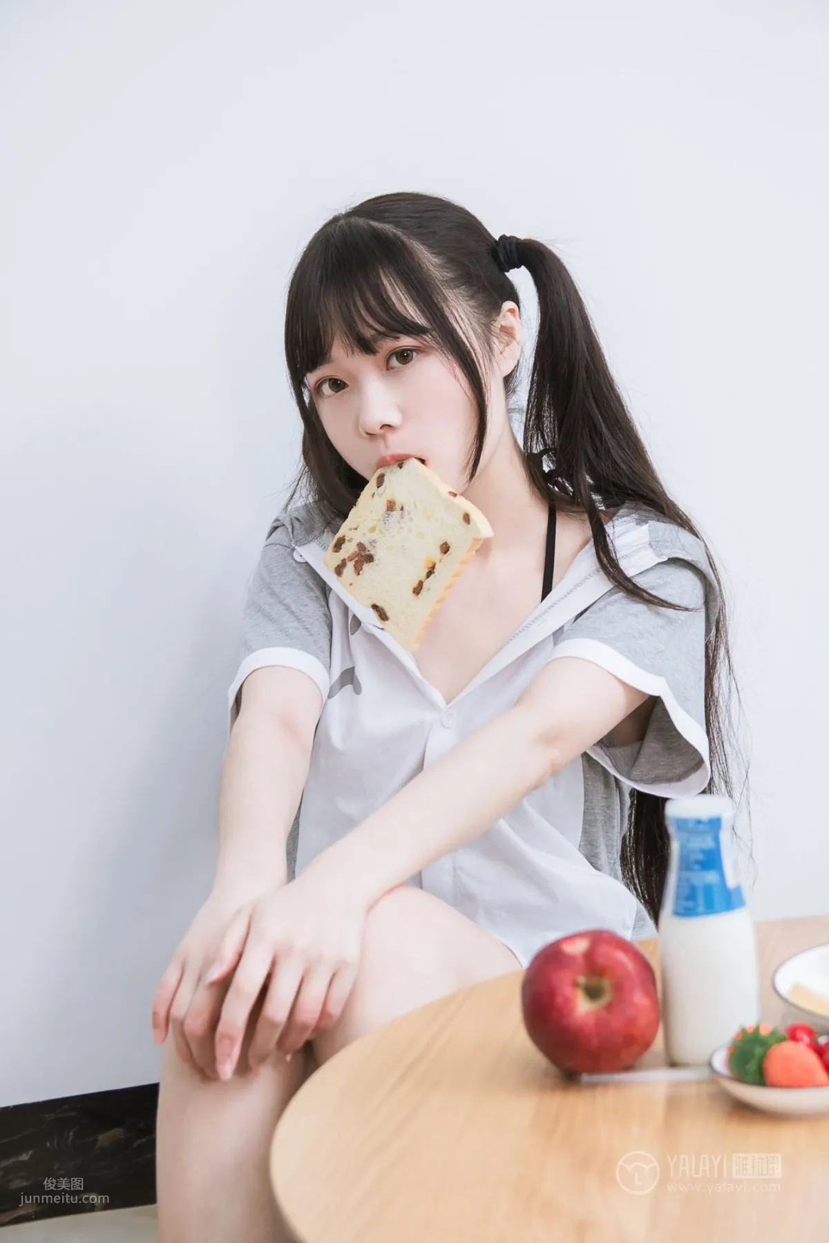 [YALAYI雅拉伊] 2019.03.02 No.201 龙猫睡衣 小琉_42