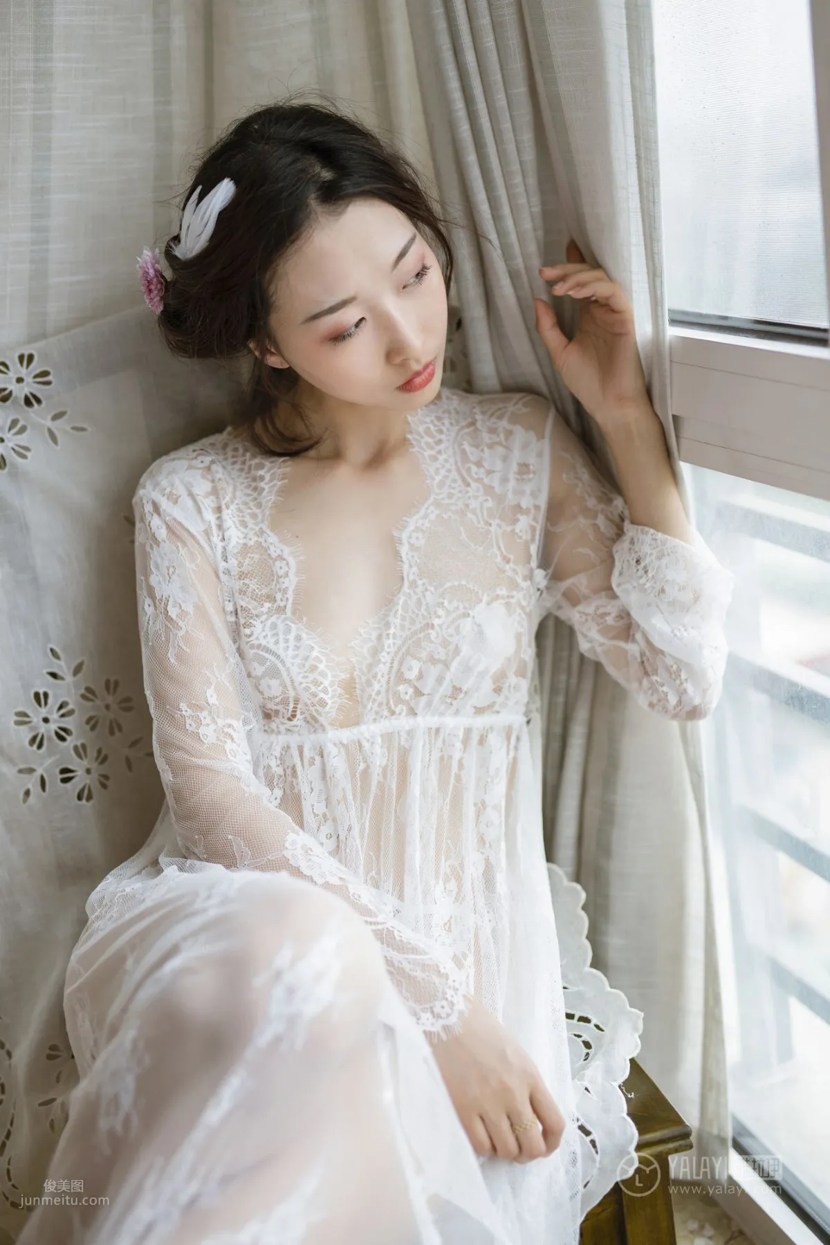 [YALAYI雅拉伊] 2019.08.9 No.161 隐隐的柔情 佳佳 24