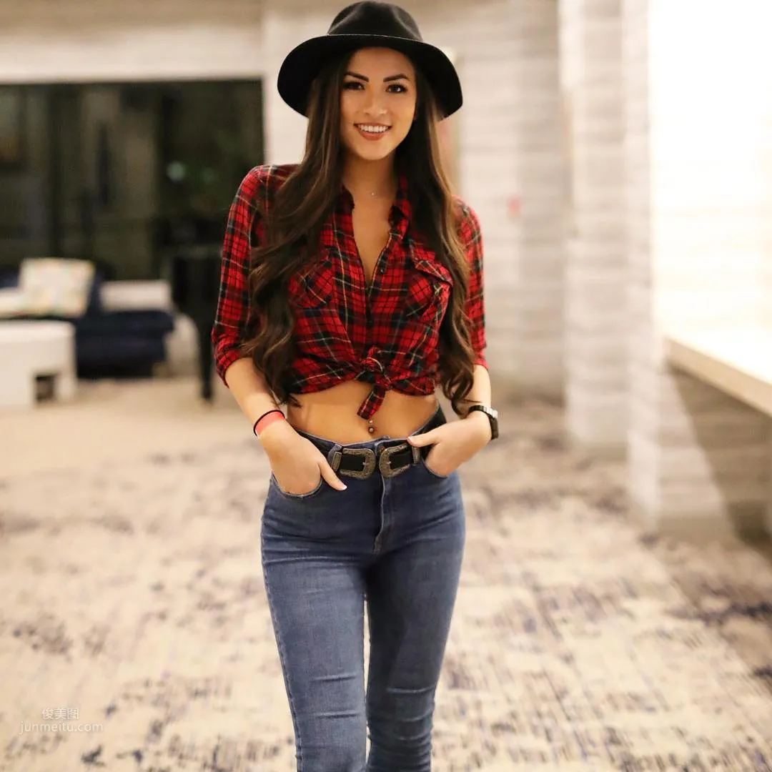 Erica Nagashima - Japanese-American Mixed Caramel Sweetheart photo 22