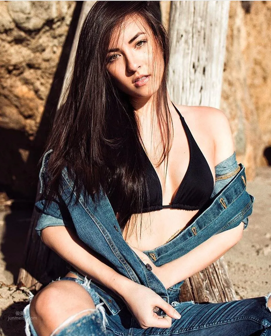 Erica Nagashima - Japanese-American Mixed Caramel Sweetheart photo 7