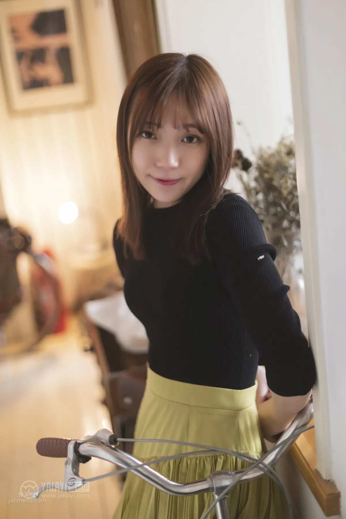 [YALAYI] 2019.05.02 No.265 Old Love Liu Kaixin photo 2