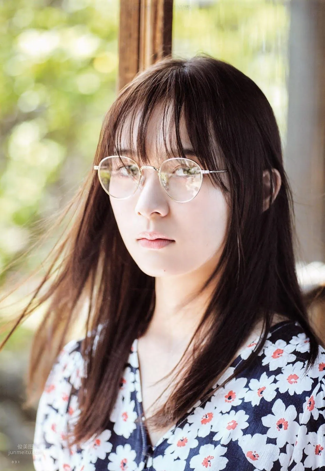 鈴木絢音- 2019年周刊雜志寫真合輯 16