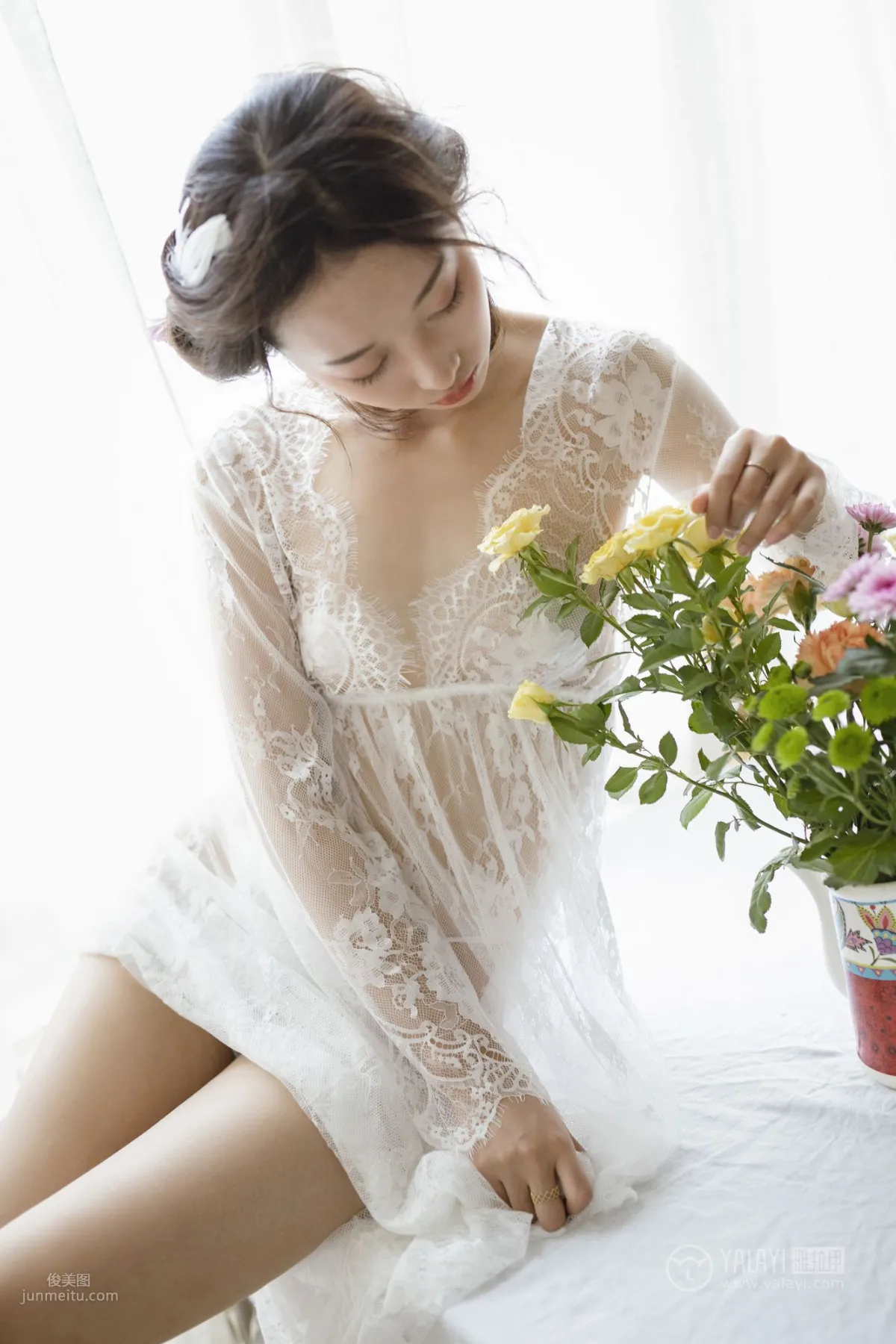 [YALAYI雅拉伊] 2019.08.9 No.161 隐隐的柔情 佳佳 31