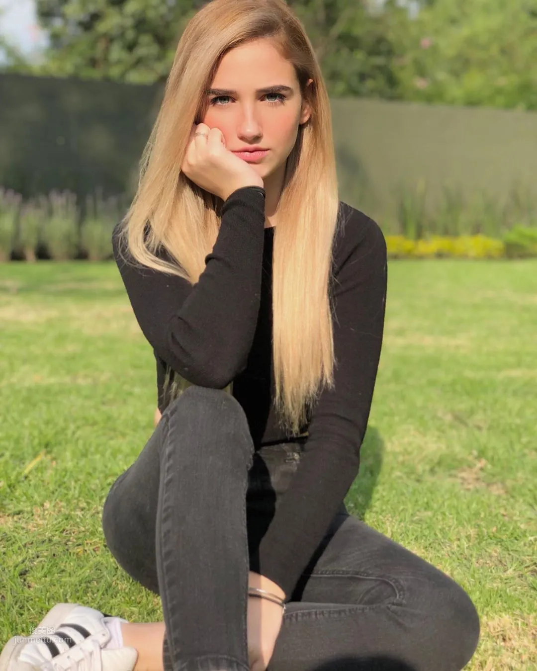 Cons Arroyuelo- 墨西哥美女Youtuber_18