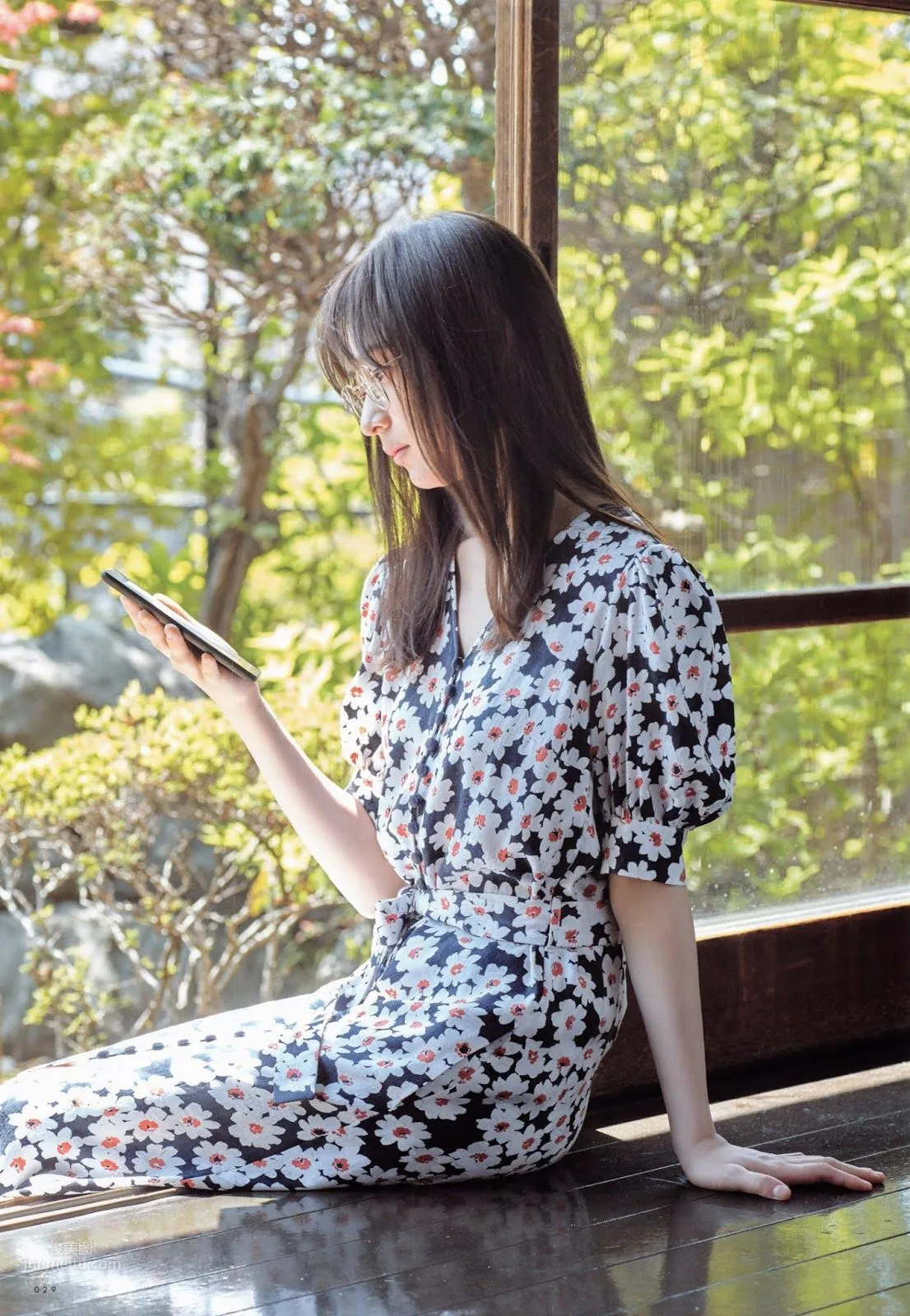 鈴木絢音- 2019年周刊雜志寫真合輯 14