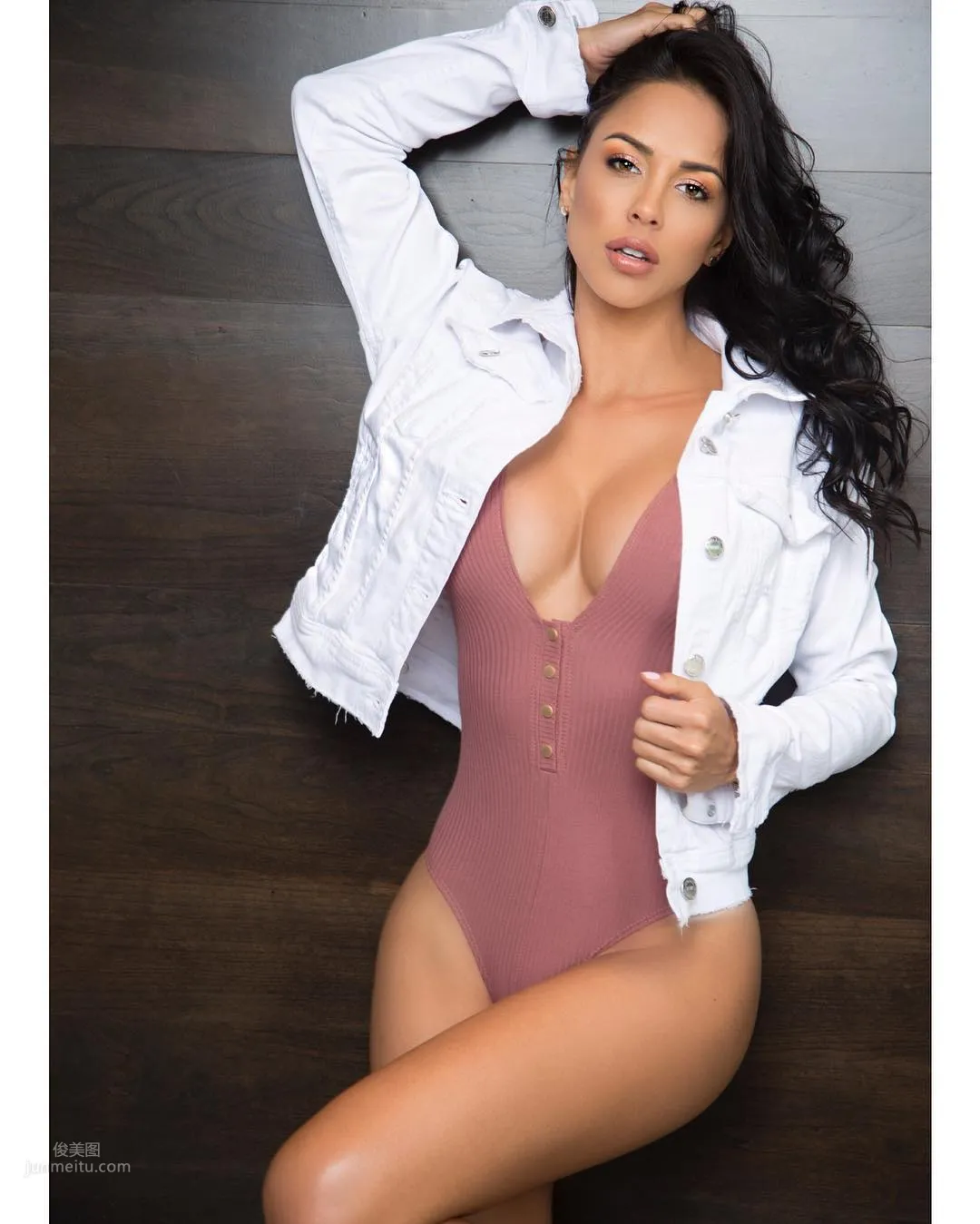 Melissa Riso: Photo Set 2024 photo 3