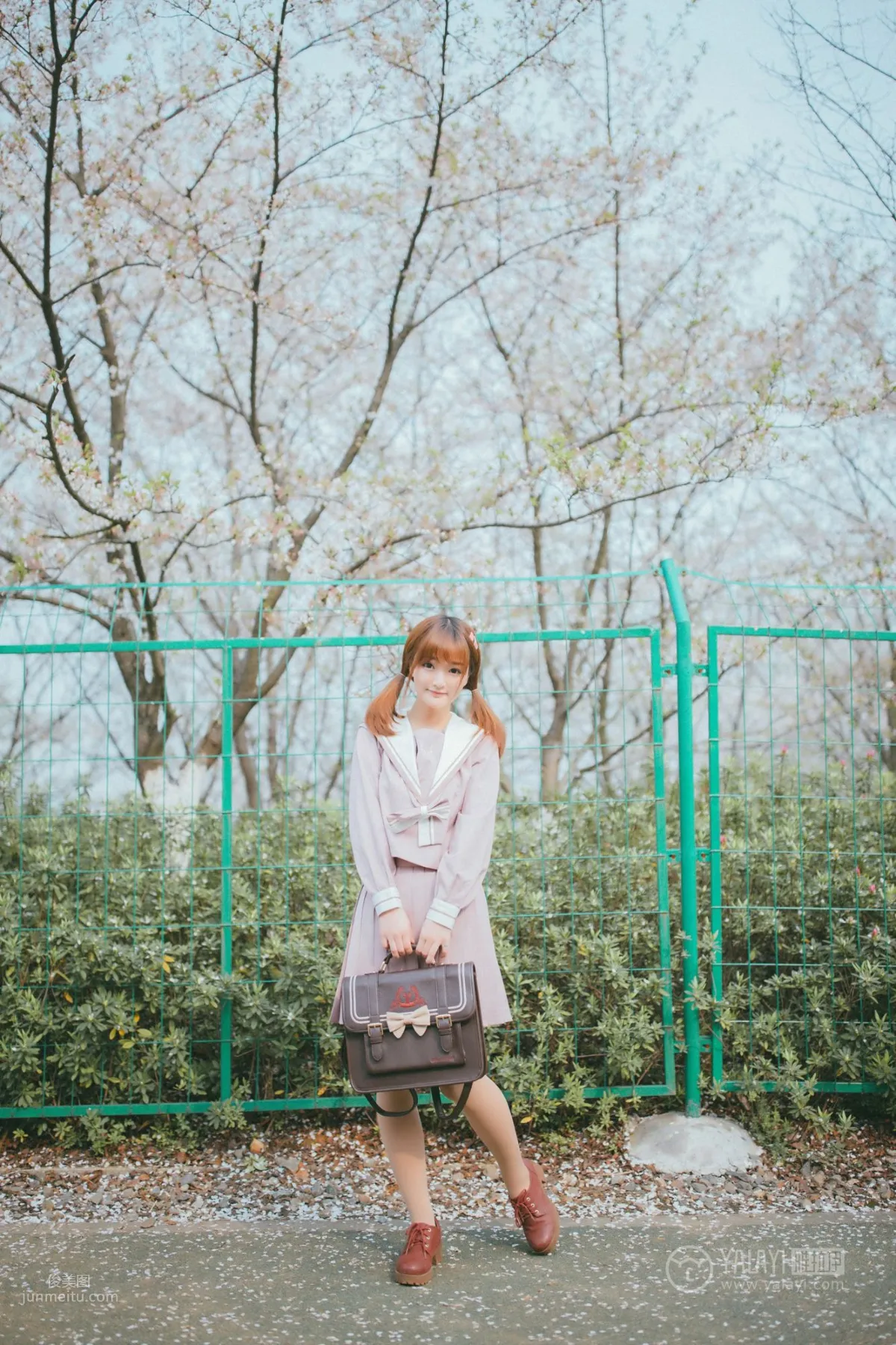 [YALAYI雅拉伊] 2019.04.15 No.246 樱花樱花想见你 团团_27