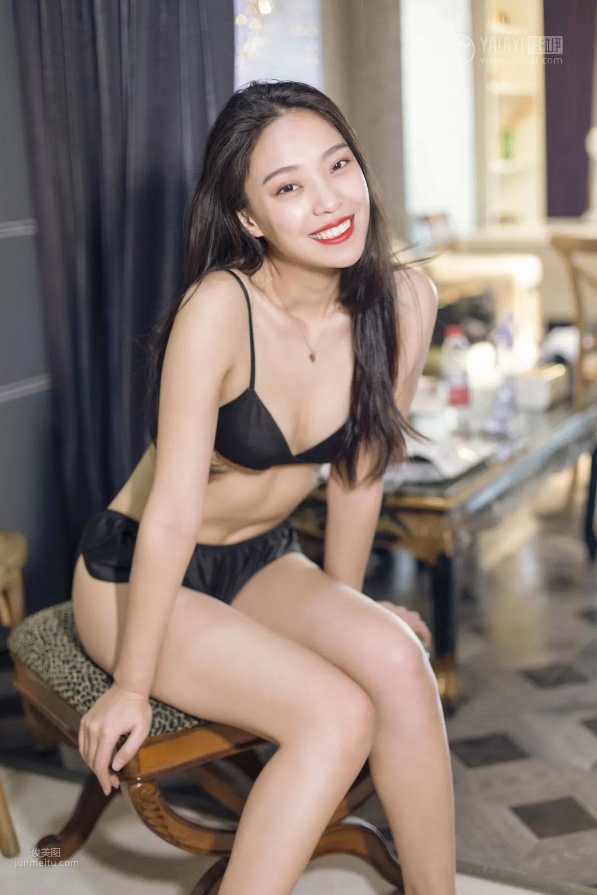 [YALAYI] 2019.05.19 No.282 Eyes and Red Lips, Chu Wei photo 16