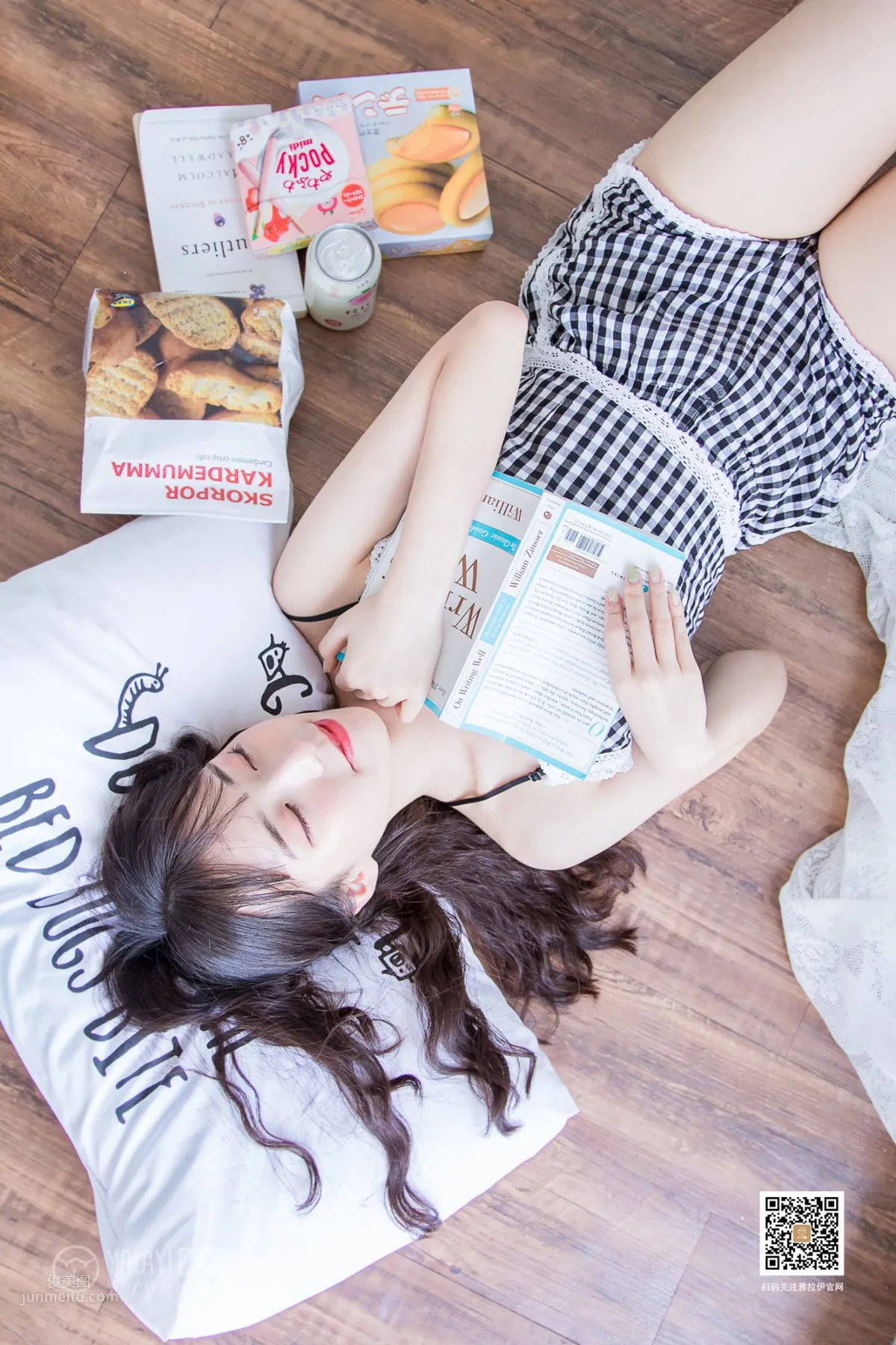 [YALAYI] 2019.08.14 No.369 A Pair of White Socks A Cheng photo 37