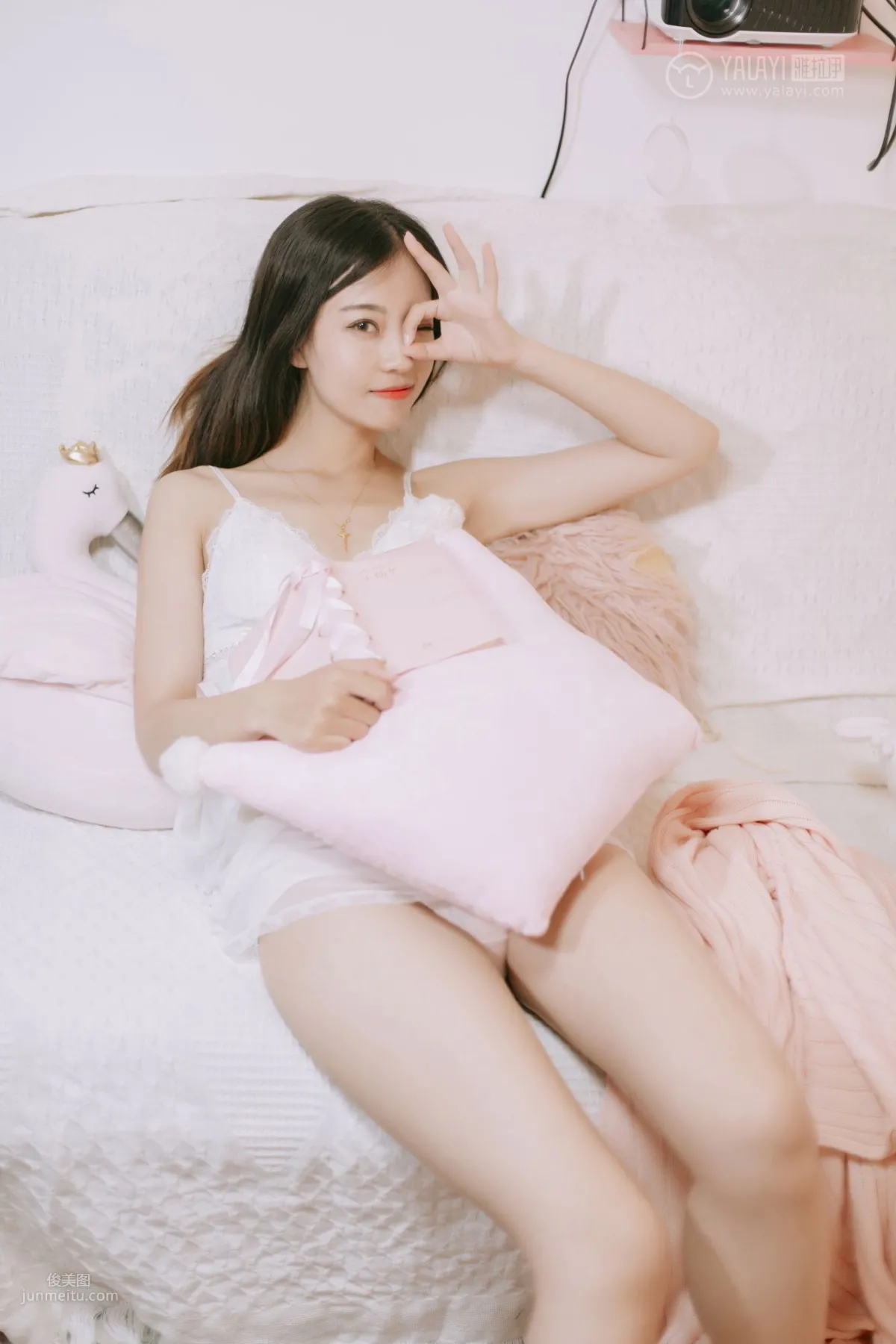 [YALAYI雅拉伊] 2019.07.10 Vol.334 浪漫满屋 高若童_0
