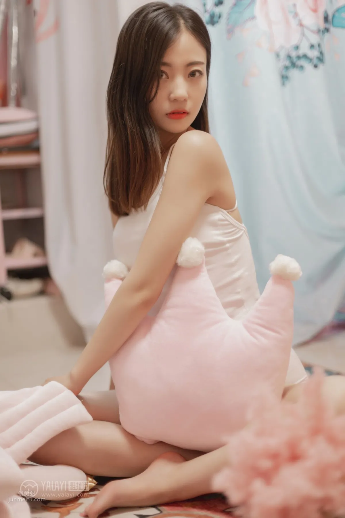 [YALAYI] 2019.07.03 Vol.327 Pink Love Season Gao Ruotong photo 21