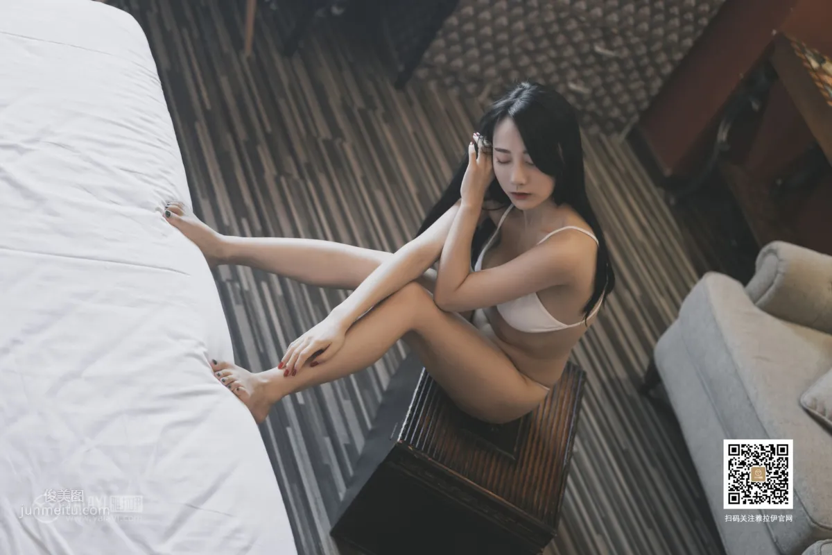 [YALAYI雅拉伊] 2019.08.08 Vol.363 女白領的私房照 何嘉穎 45