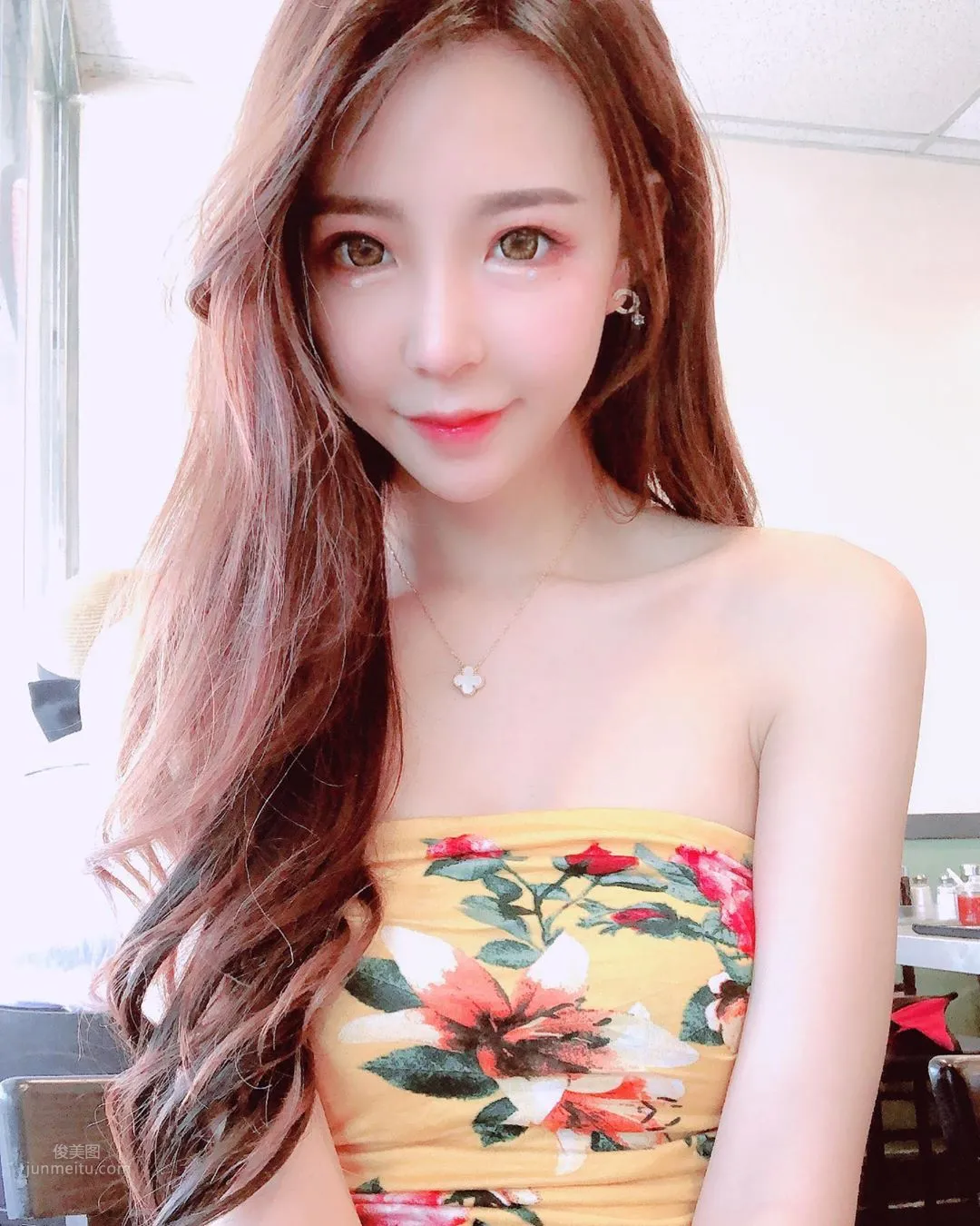 完美女神「赵宁宁Ning」体态姣好上围傲人！_22