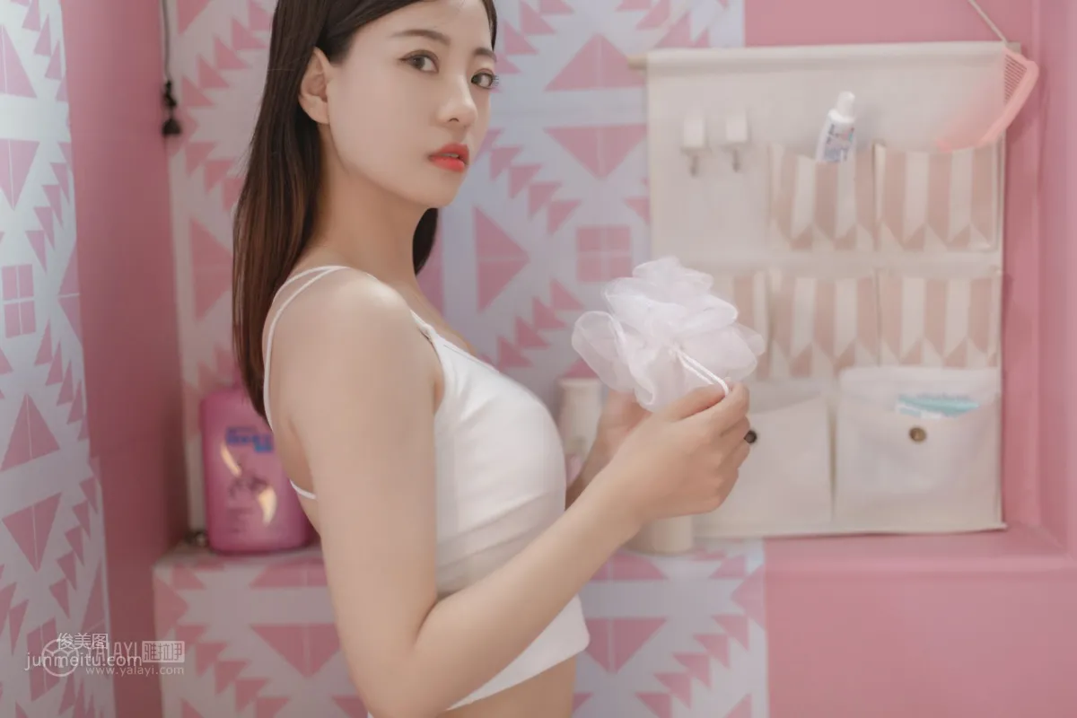 [YALAYI] 2019.07.03 Vol.327 Pink Love Season Gao Ruotong photo 34