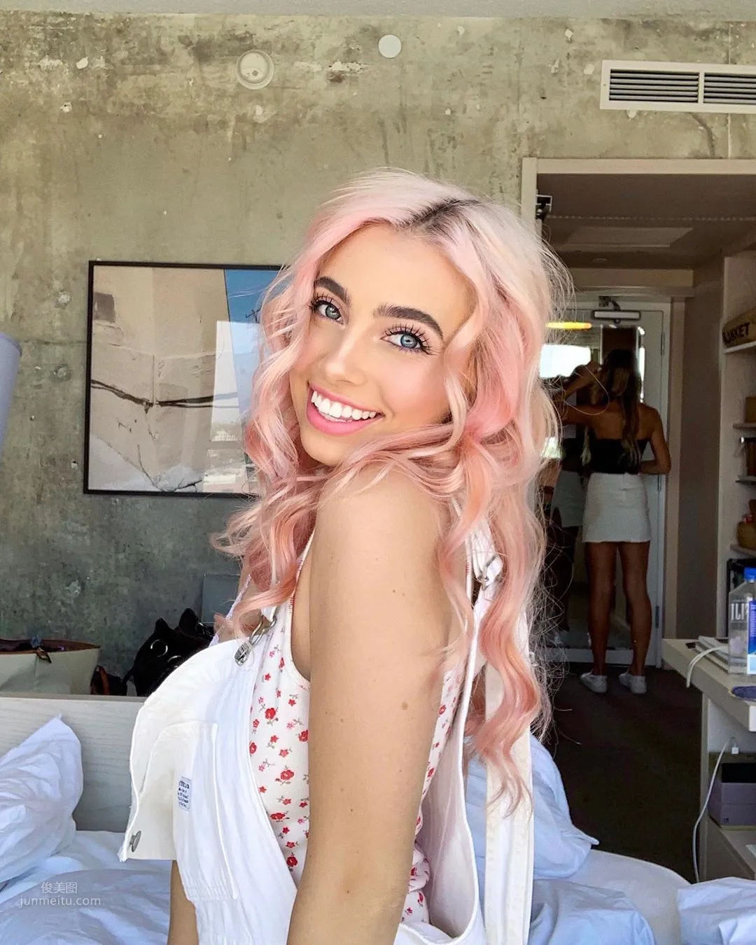 Lexi Hensler- 顔值與美貌并存 22
