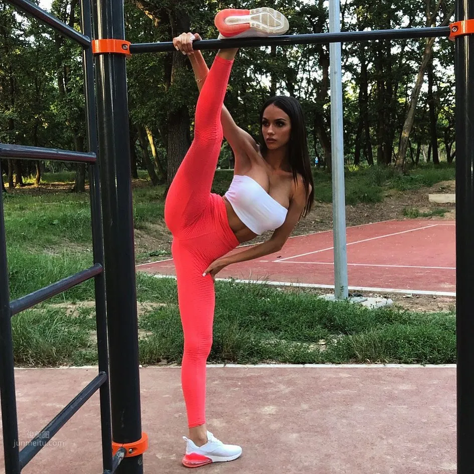 Sara Damnjanovic, Taekwondo Beauty Develops Astonishingly photo 20