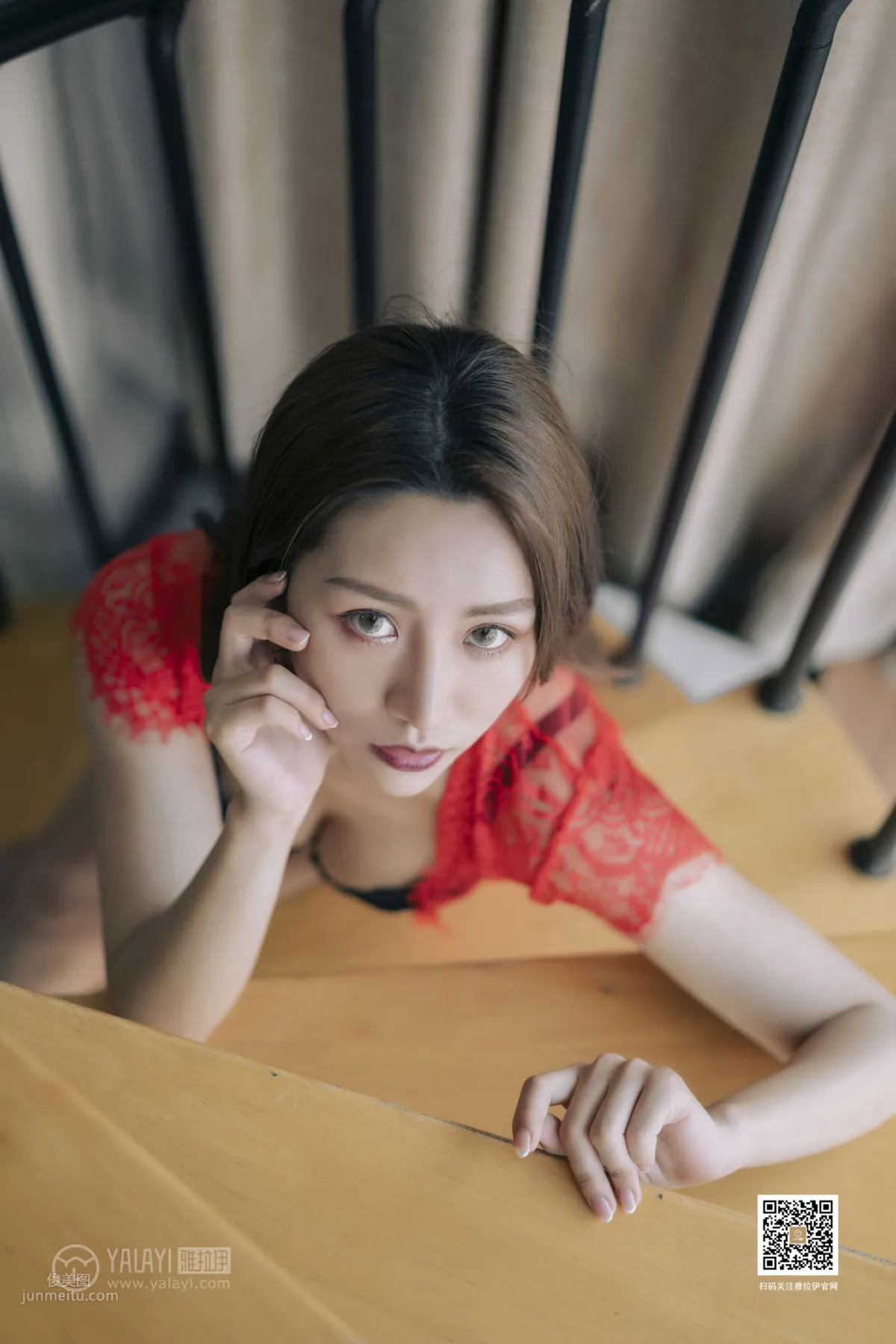 [YALAYI雅拉伊] 2019.08.27 No.381 紅與黑 芊芊 33