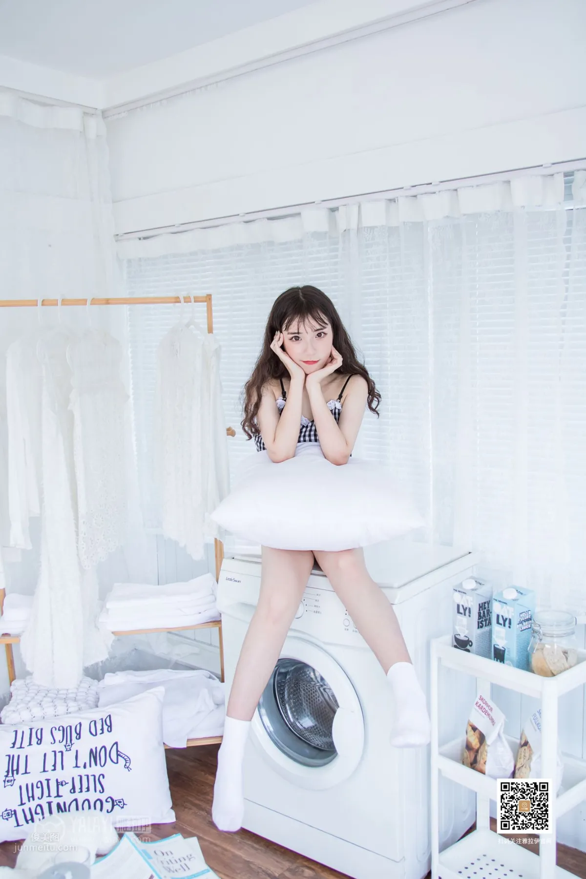 [YALAYI] 2019.08.14 No.369 A Pair of White Socks A Cheng photo 27