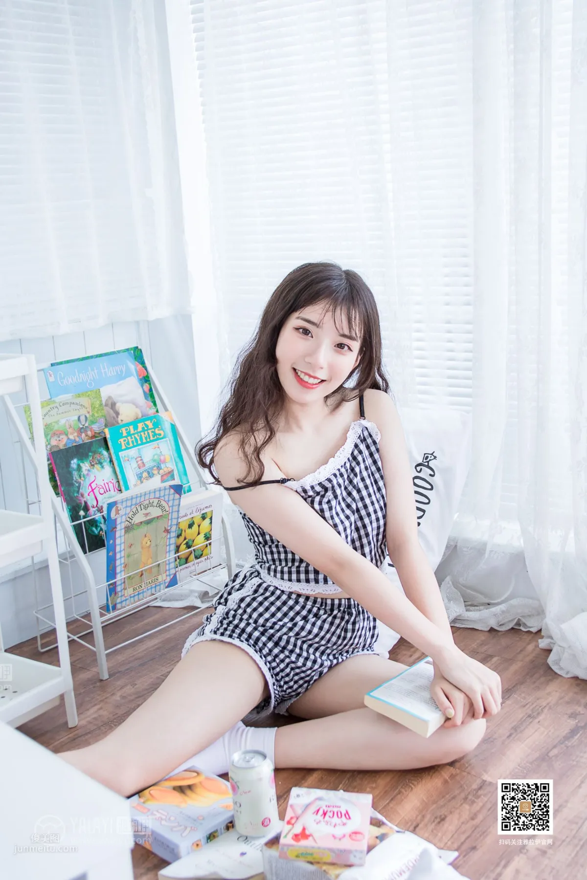 [YALAYI] 2019.08.14 No.369 A Pair of White Socks A Cheng photo 40