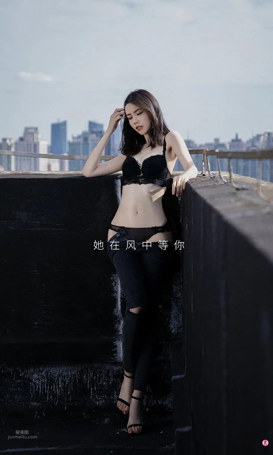 Angel's Lover, She Waits for You in the Wind photo 14