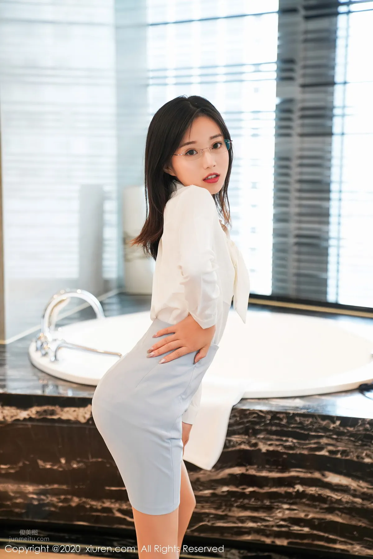 [XiuRen] 2020.11.26 No.2825 倉井優香 24