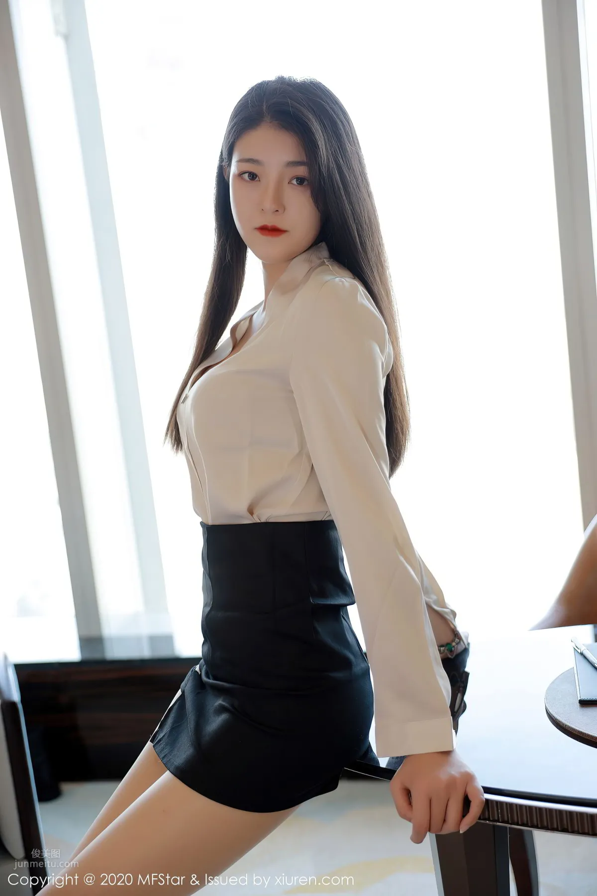 [MFStar] 2020.11.30 VOL.418 Laura Su Yutong photo 15