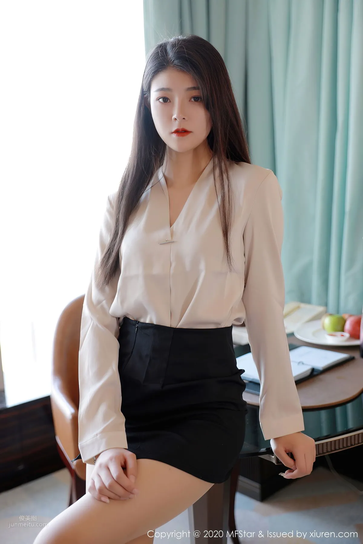 [MFStar] 2020.11.30 VOL.418 Laura Su Yutong photo 14