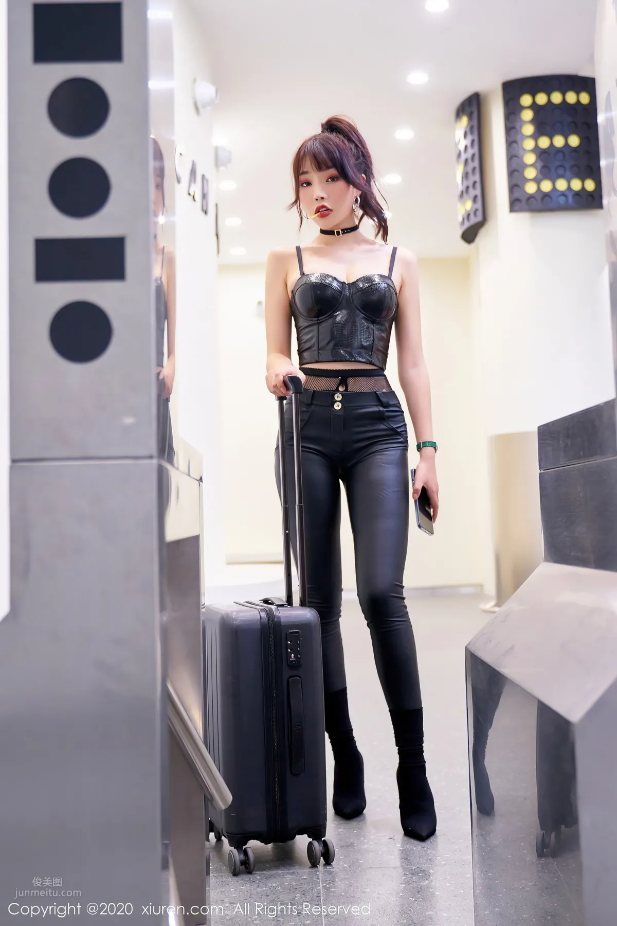 [XiuRen] 2020.12.21 No.2921 芝芝Booty 20