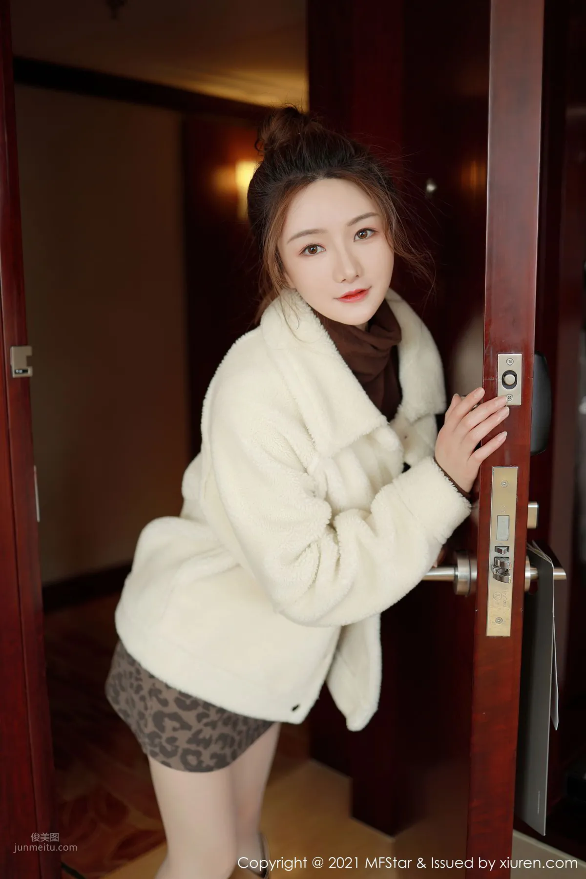 [MFStar] 2021.03.08 VOL.465 婠婠么_1