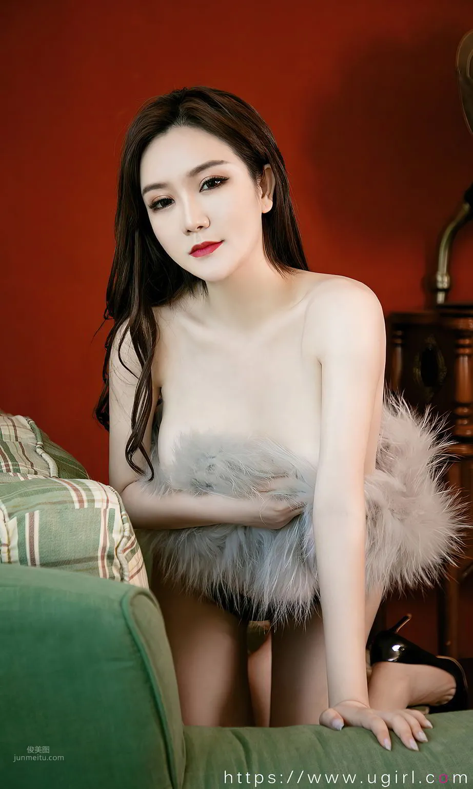 Mature Beauty Jin Zilin, Recording Her Own Sexy Figure photo 31