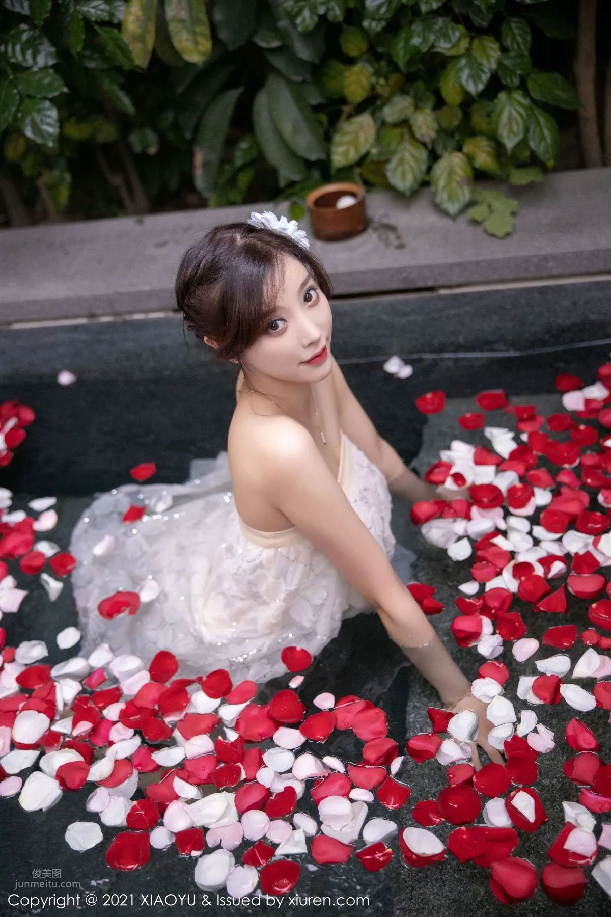 [XIAOYU] 2021.05.14 VOL.528 杨晨晨Yome 花瓣浴_13