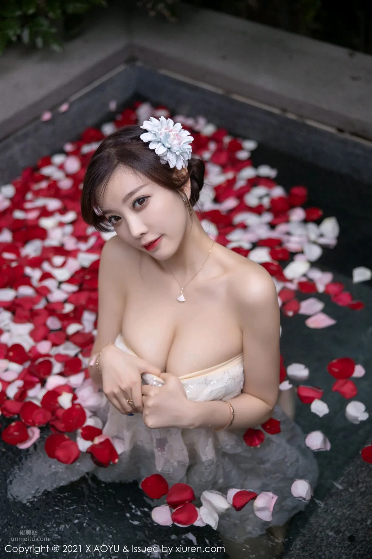 [XIAOYU] 2021.05.14 VOL.528 杨晨晨Yome 花瓣浴_21
