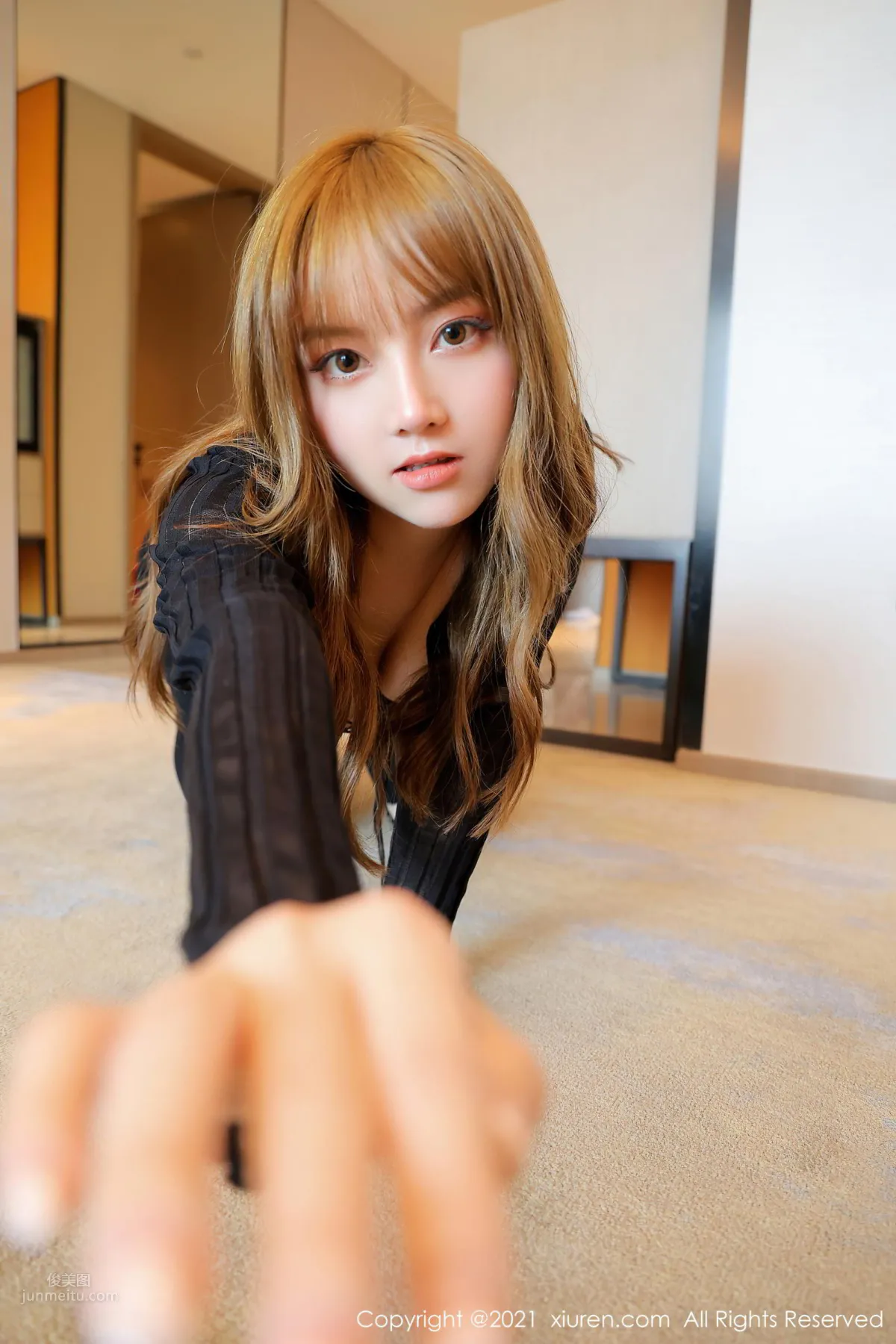 灵动美女豆瓣酱 魅惑的黑色服饰_7