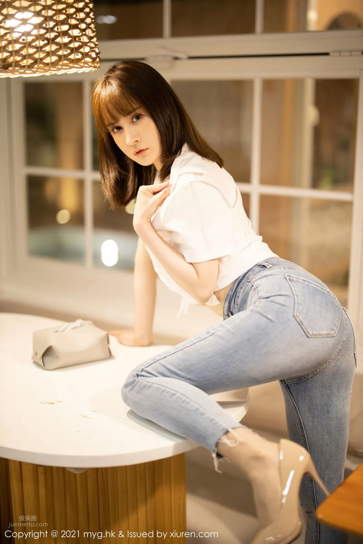 Cai Wenyu Jiangsu-Zhejiang-Shanghai Travel Shoot, Classic White Shirt and Jeans photo 7