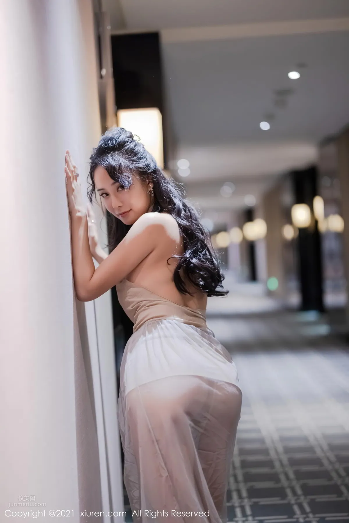 Liu Yilei Light and Sheer Clothing, Stunning Curves photo 8