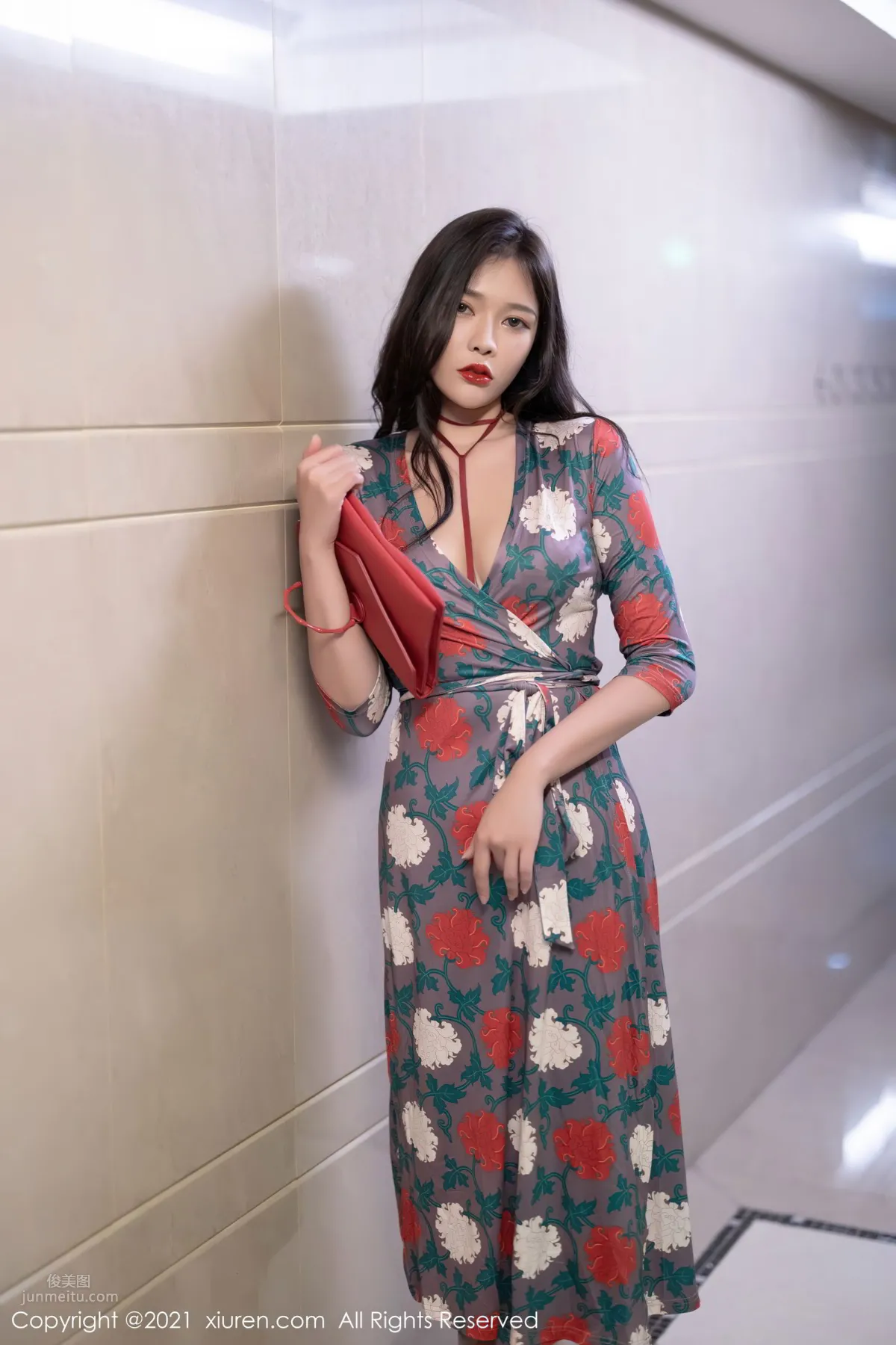 Cold and Beautiful Nabi, Gorgeous and Elegant Long Dress photo 7