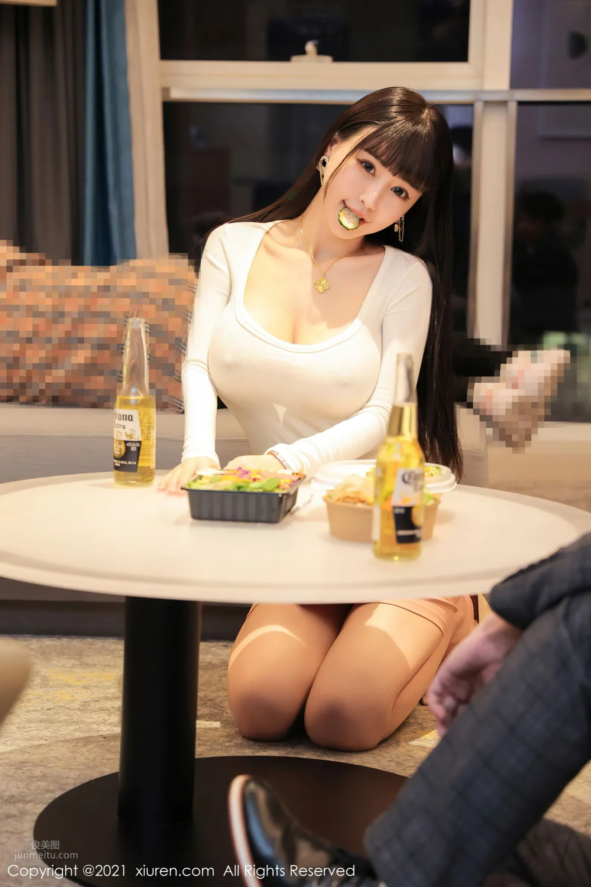 Bringing a Colleague Home for Dinner, Zhu Ke'er Braces Herself to Drink with Them photo 22
