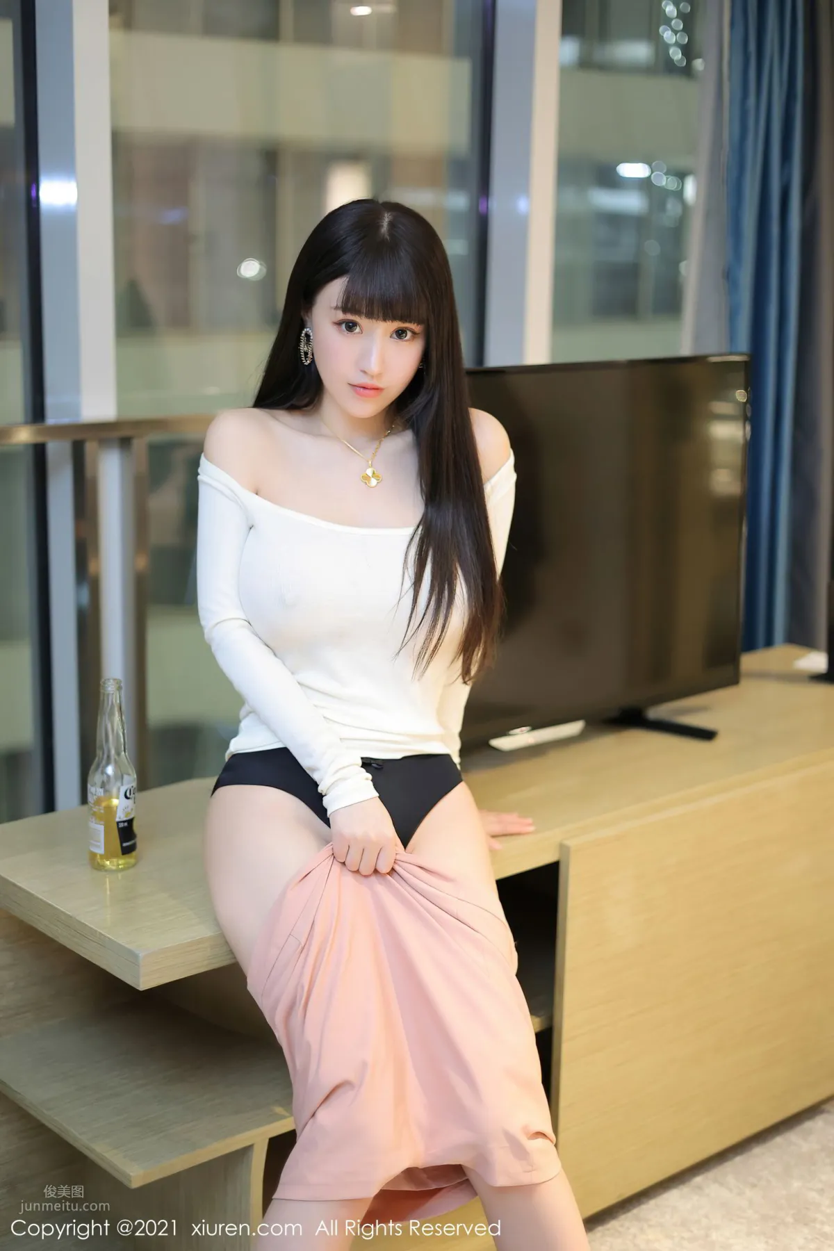 Bringing a Colleague Home for Dinner, Zhu Ke'er Braces Herself to Drink with Them photo 75