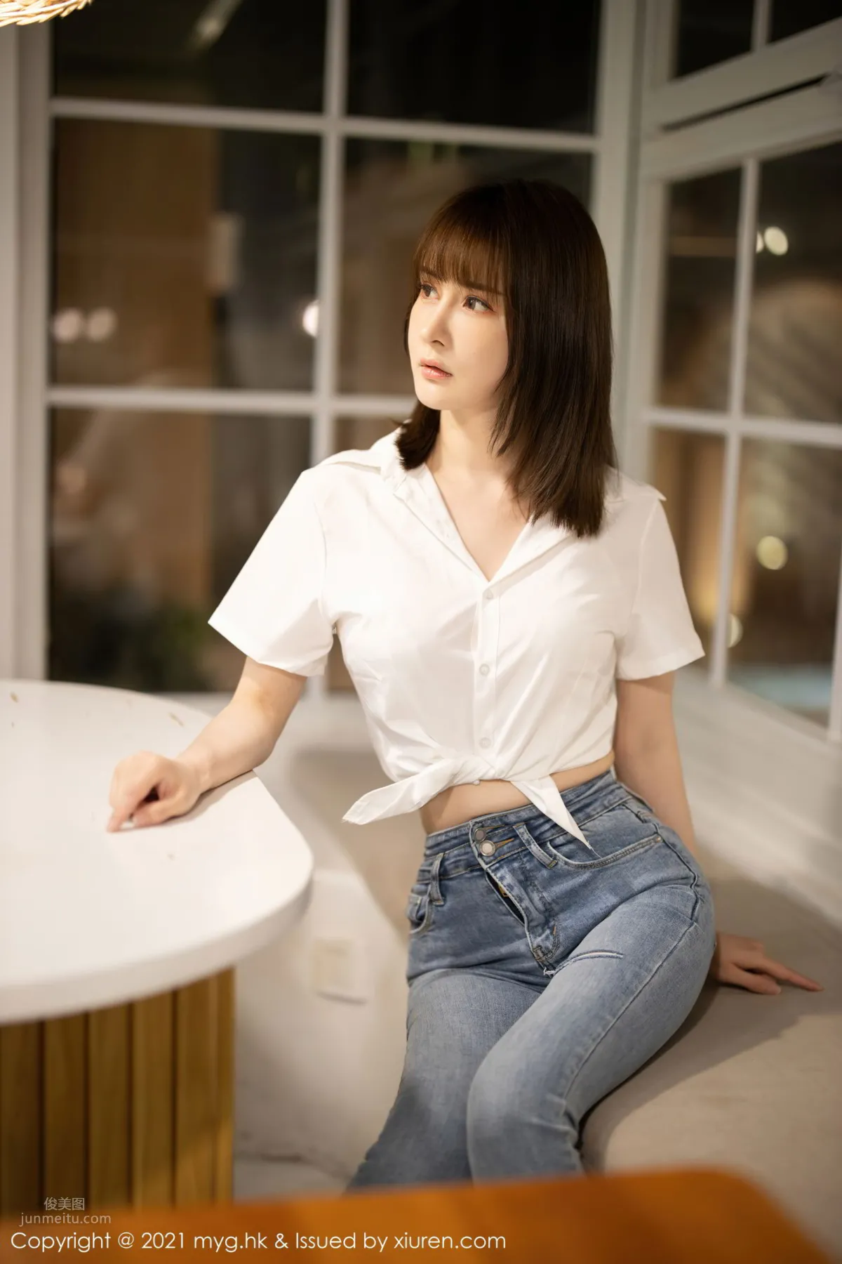 Cai Wenyu Jiangsu-Zhejiang-Shanghai Travel Shoot, Classic White Shirt and Jeans photo 17