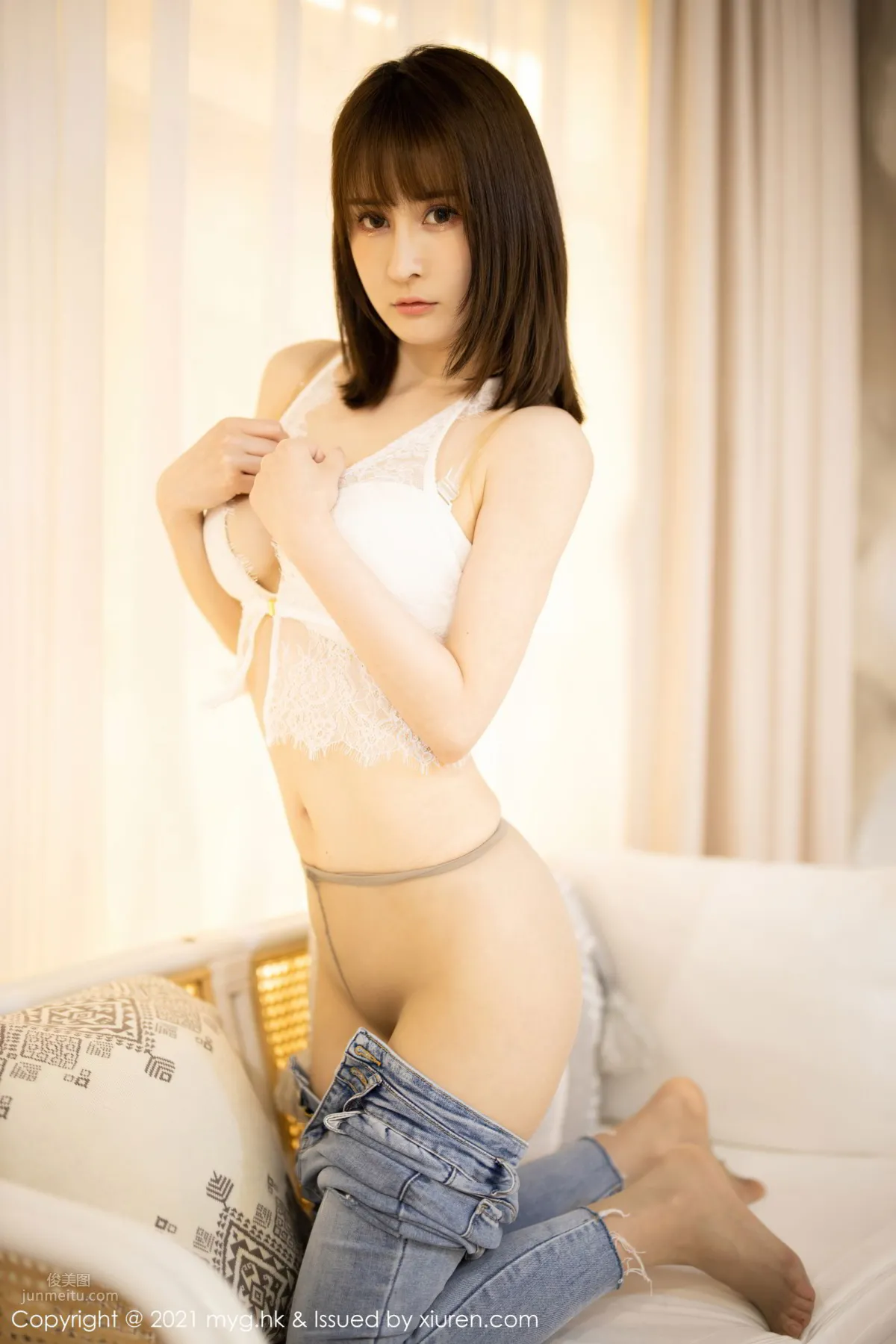 Cai Wenyu Jiangsu-Zhejiang-Shanghai Travel Shoot, Classic White Shirt and Jeans photo 41