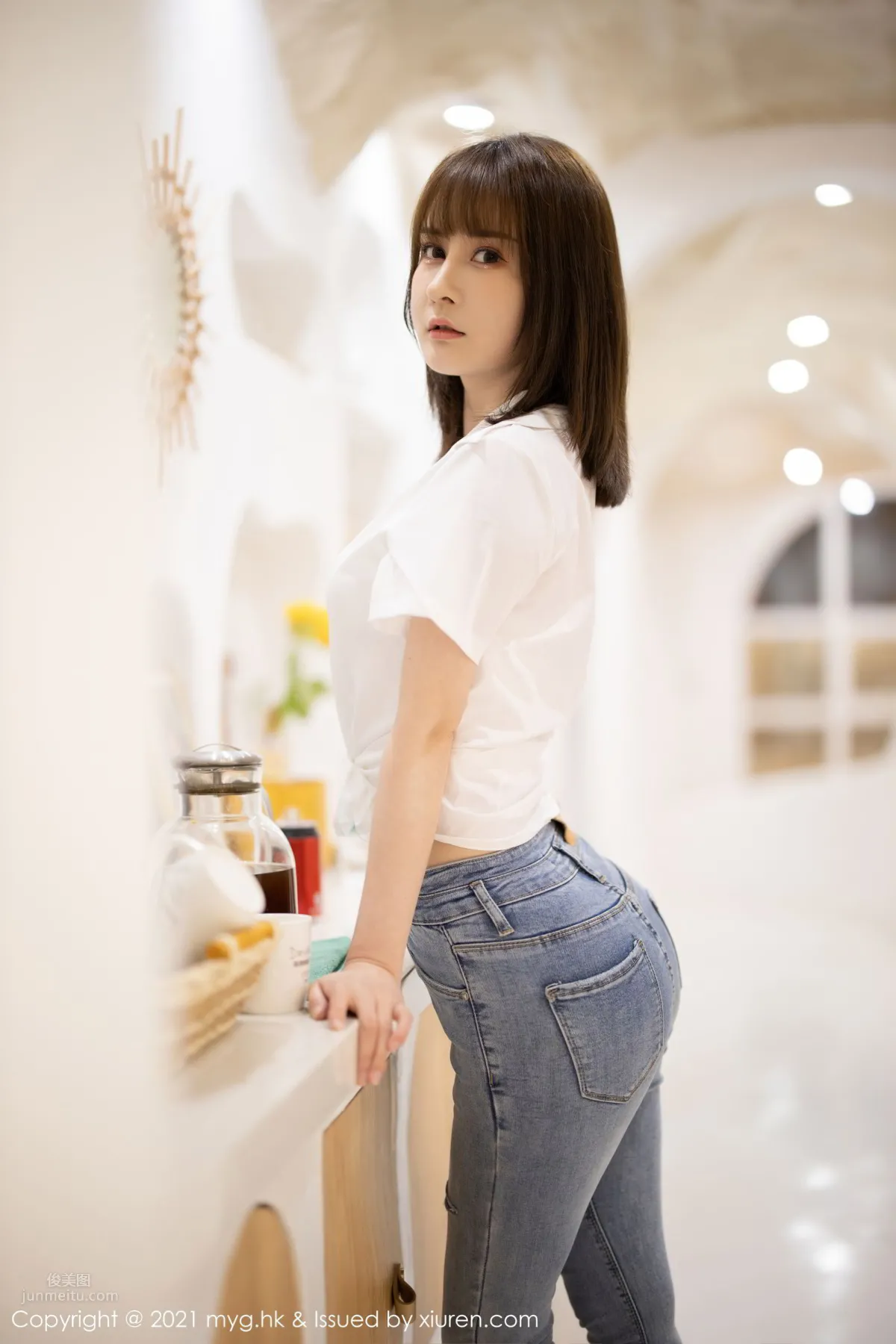 Cai Wenyu Jiangsu-Zhejiang-Shanghai Travel Shoot, Classic White Shirt and Jeans photo 12