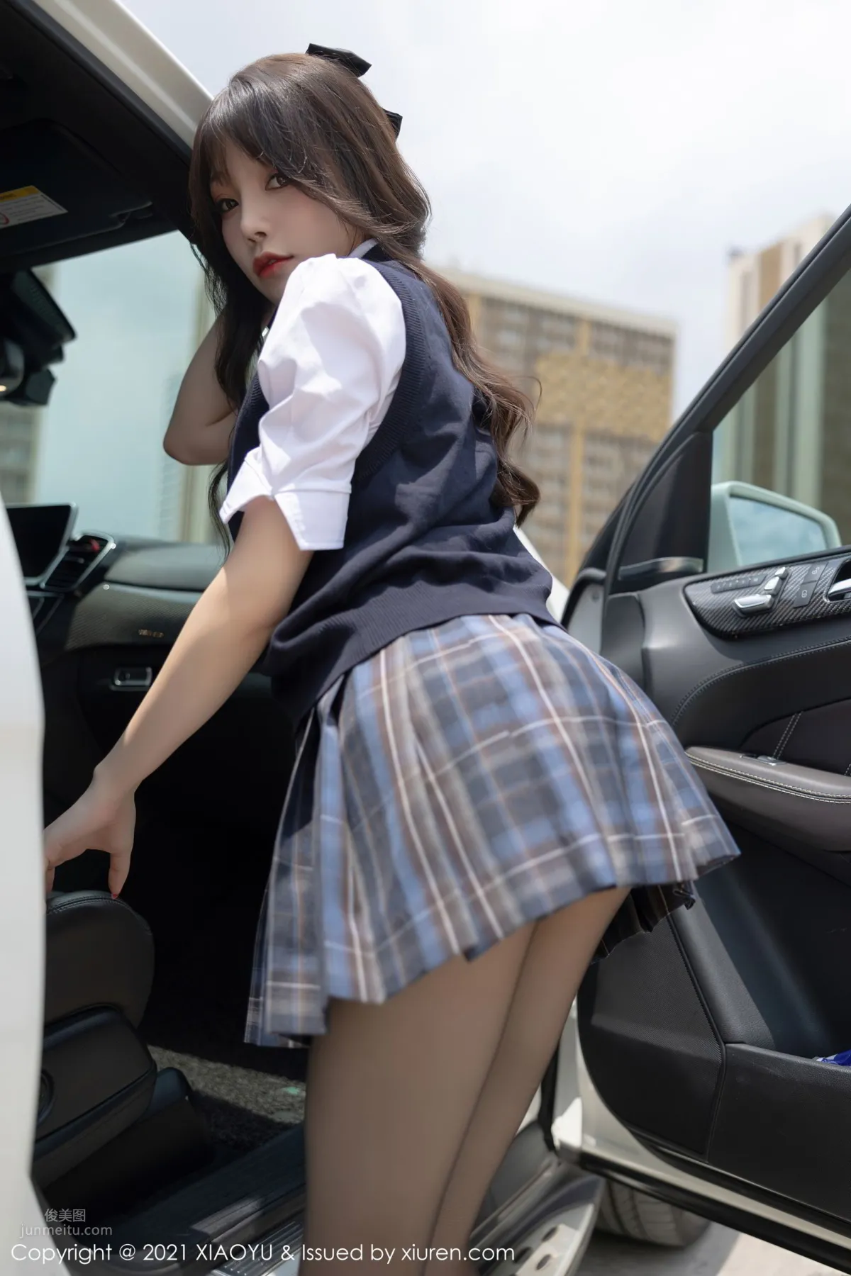 Luxury Car Beauty Zhizhi Booty, Dream of Countless Men photo 11