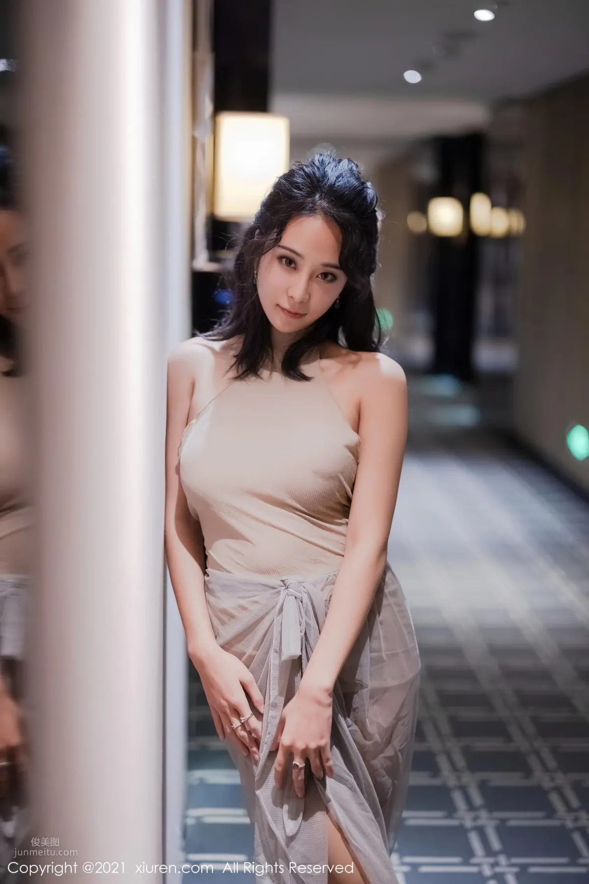 Liu Yilei Light and Sheer Clothing, Stunning Curves photo 7