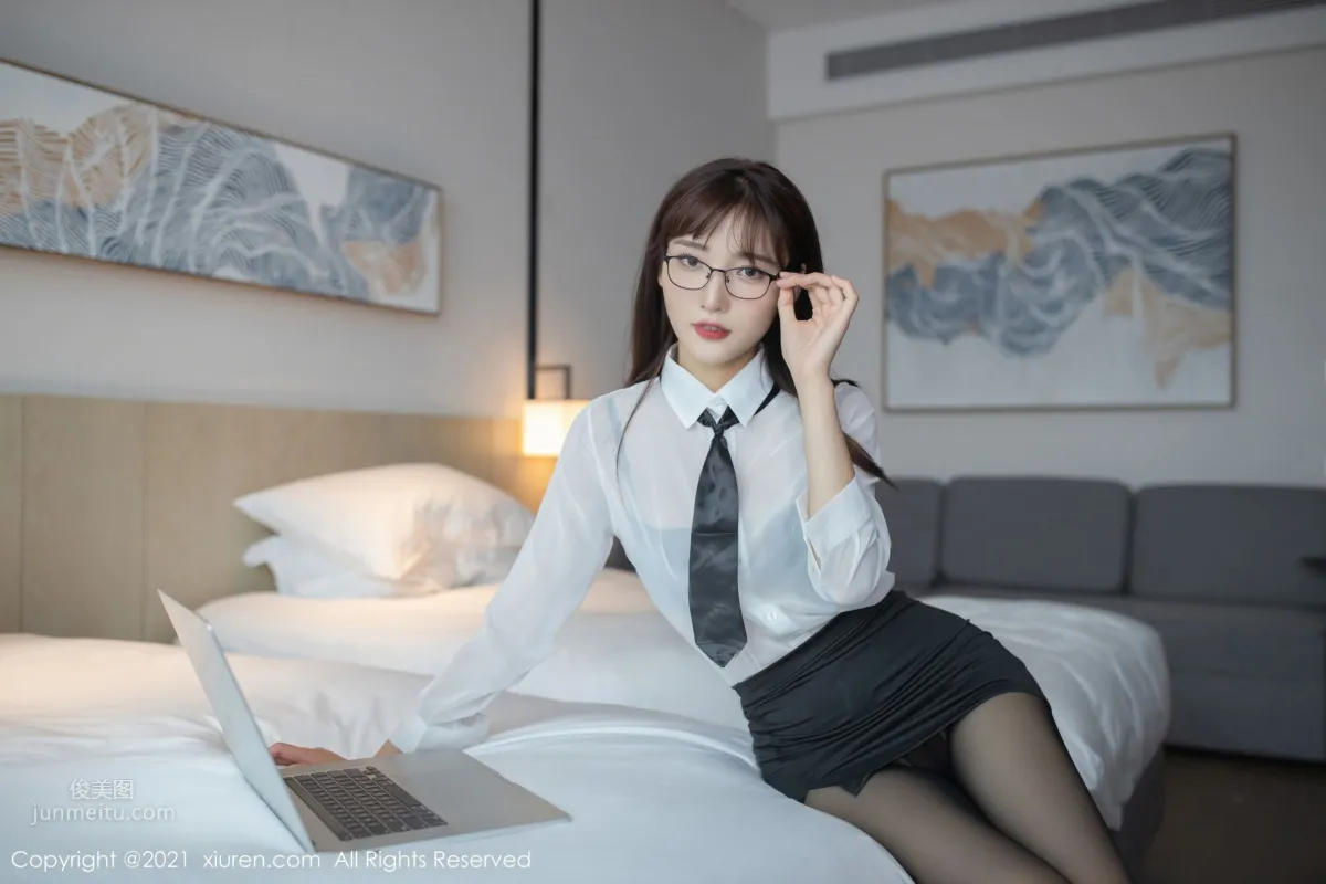 Goddess President Lu Xuanxuan, The Story of the Double Room photo 11