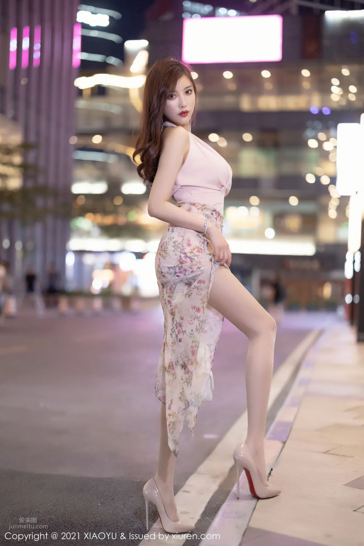Yang Chenchen: XIAOYU Vol. 572 photo 10